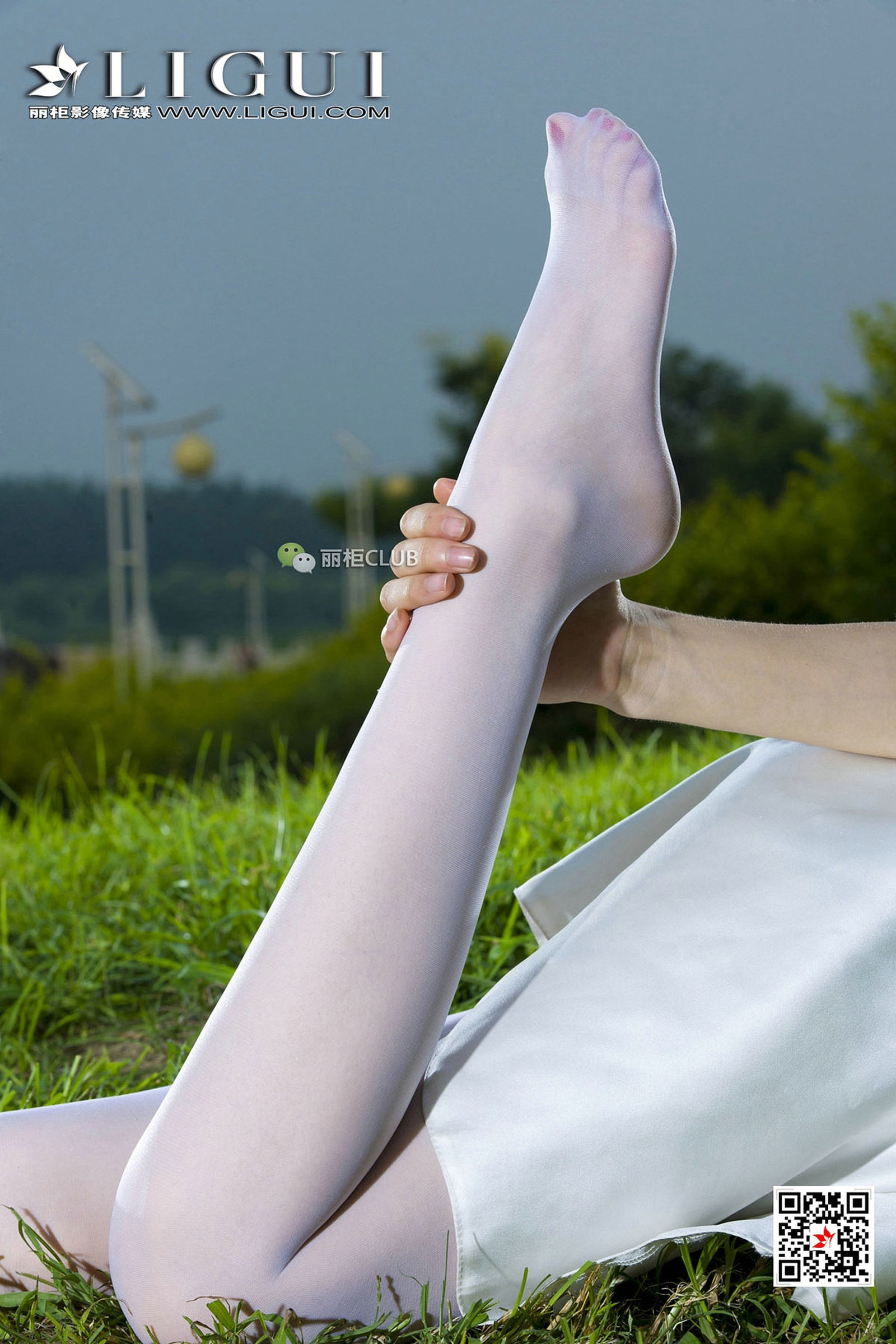 [Ligui丽柜] 2018-01-29 Model 雪儿 - 长腿美足写真[82](第44页)