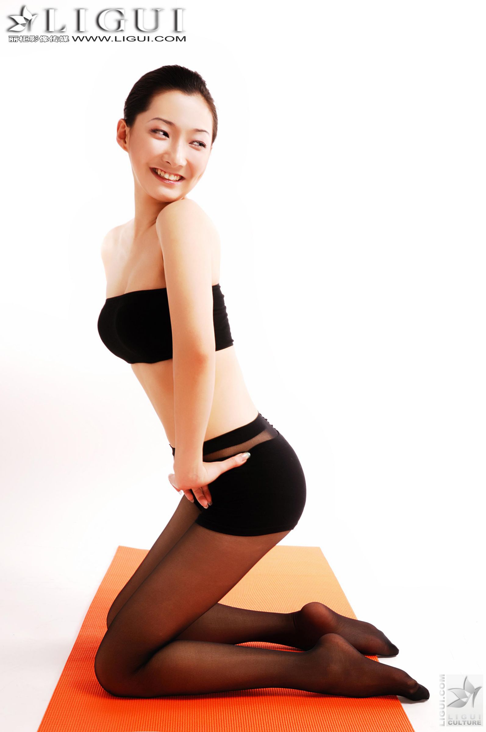 [LIGUI丽柜] Kelly - 瑜伽美女写真[43](第38页)