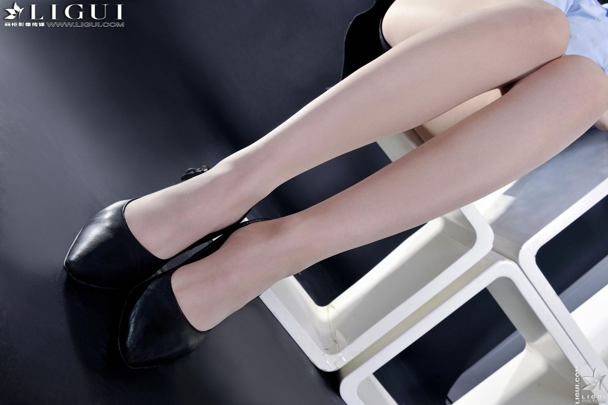 [LIGUI丽柜] 凌凌 - 迷你超短裙制服【全集】[89](第17页)