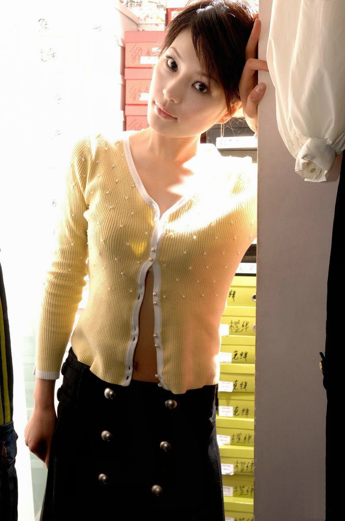 [丽柜LIGUI] KELLY - 姐妹逛街，谁来帮我做导购[72](第26页)
