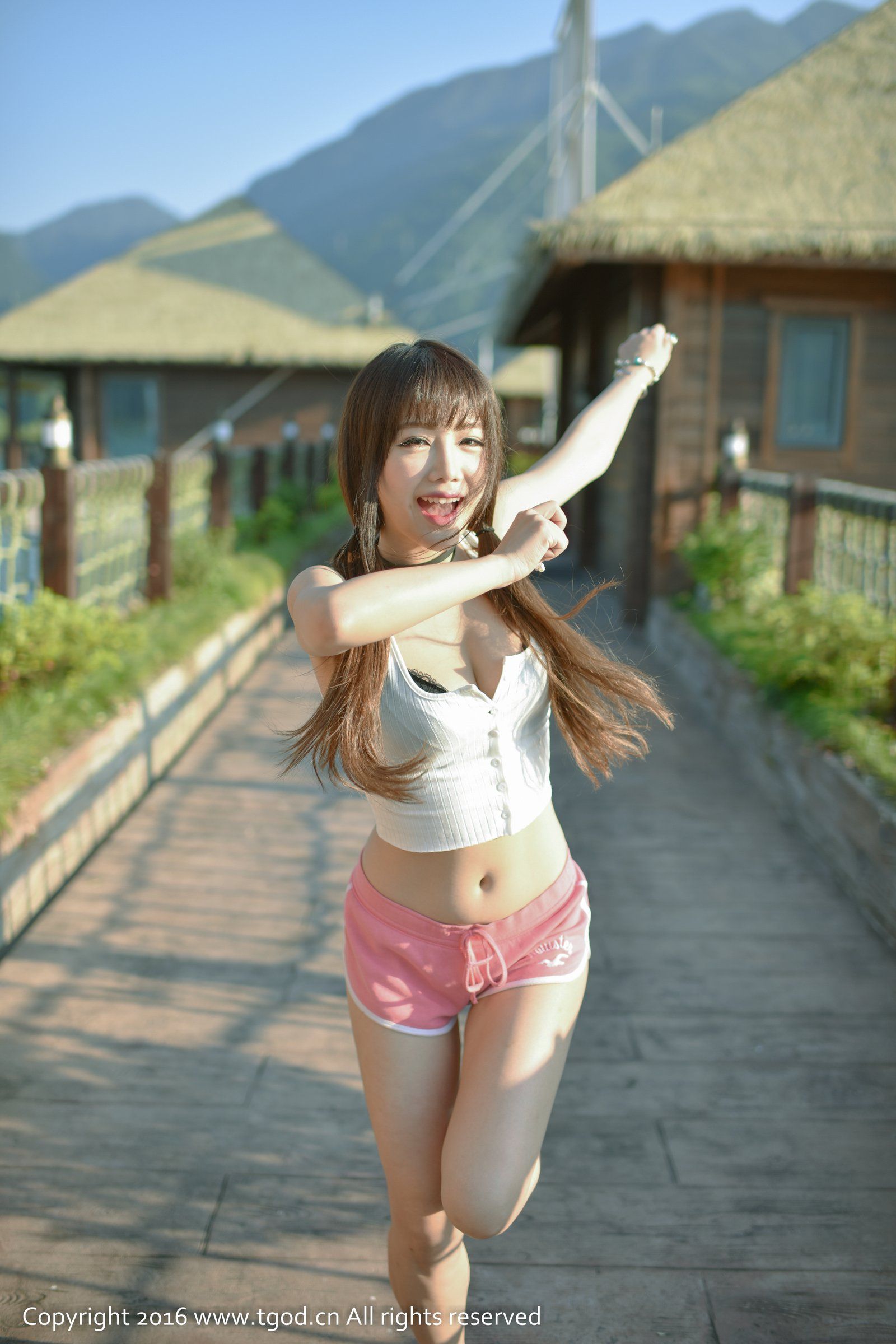 [TGOD推女神] 《云曼旅拍》 Akiki朱若慕 第五刊写真套图[46](第37页)