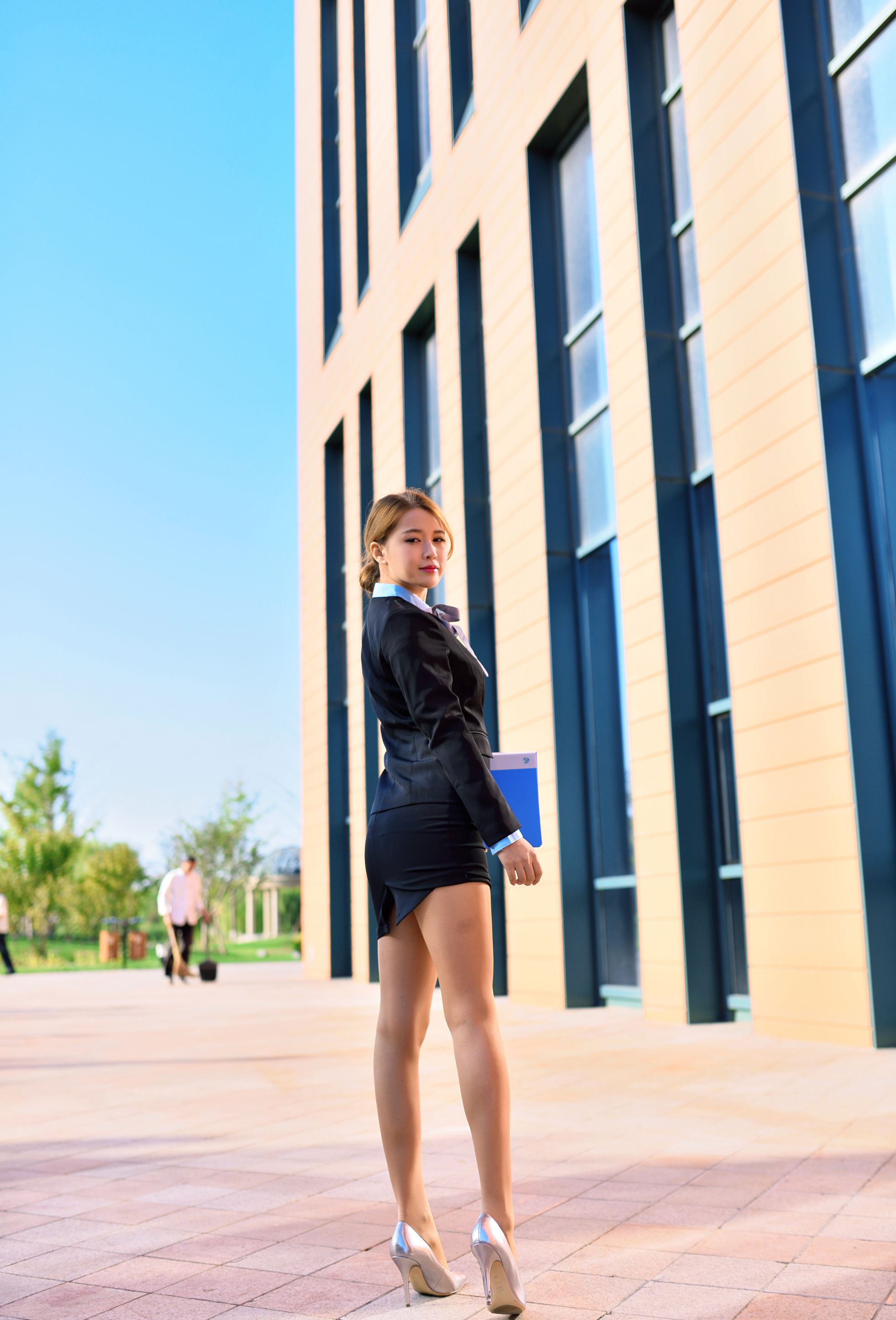 [DDY Pantyhose] NO.011 若兮 - 街拍OL制服写真[42](第40页)