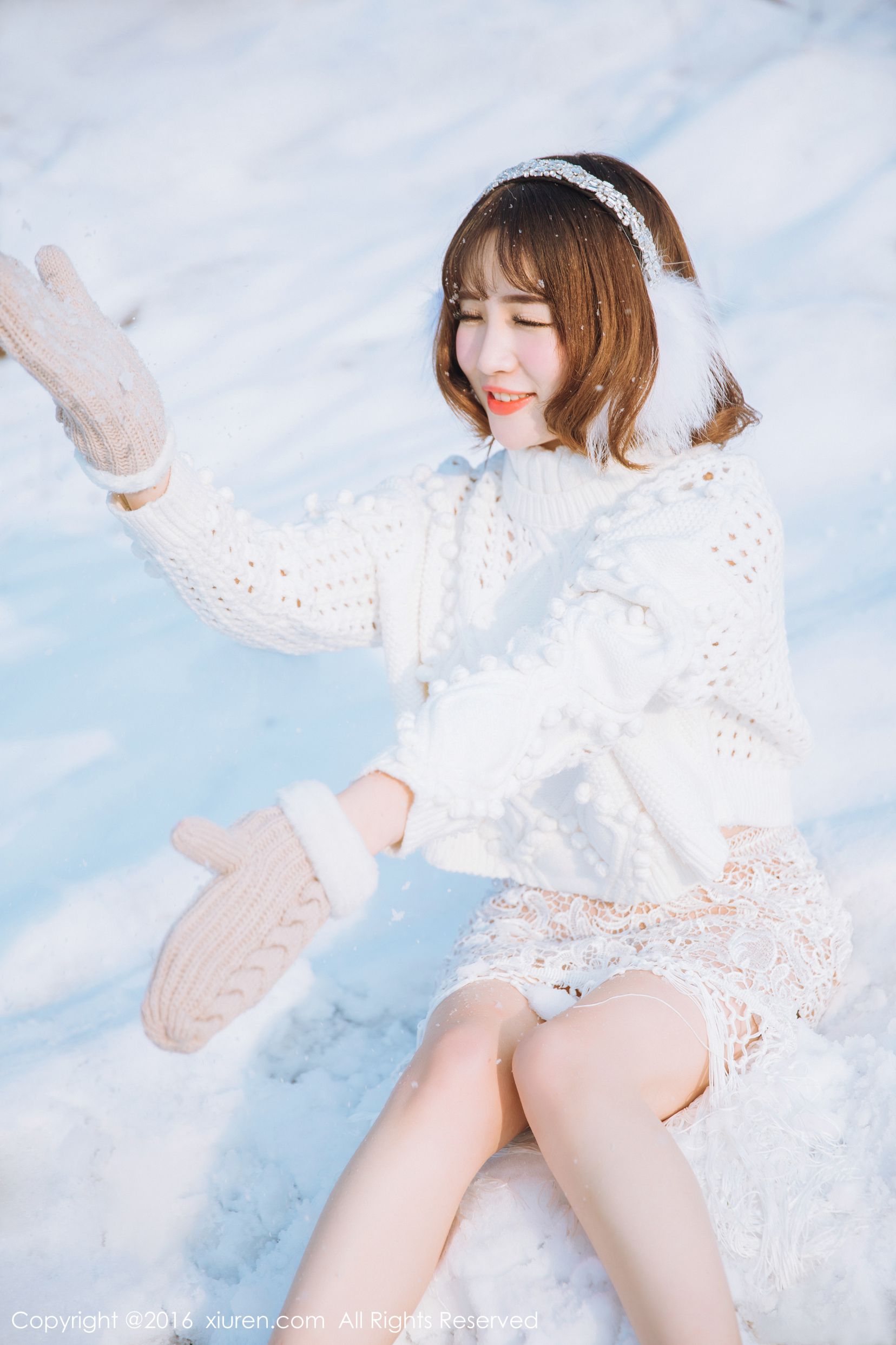 [秀人网] No.484 徐cake - 新春雪景套图[35](第8页)