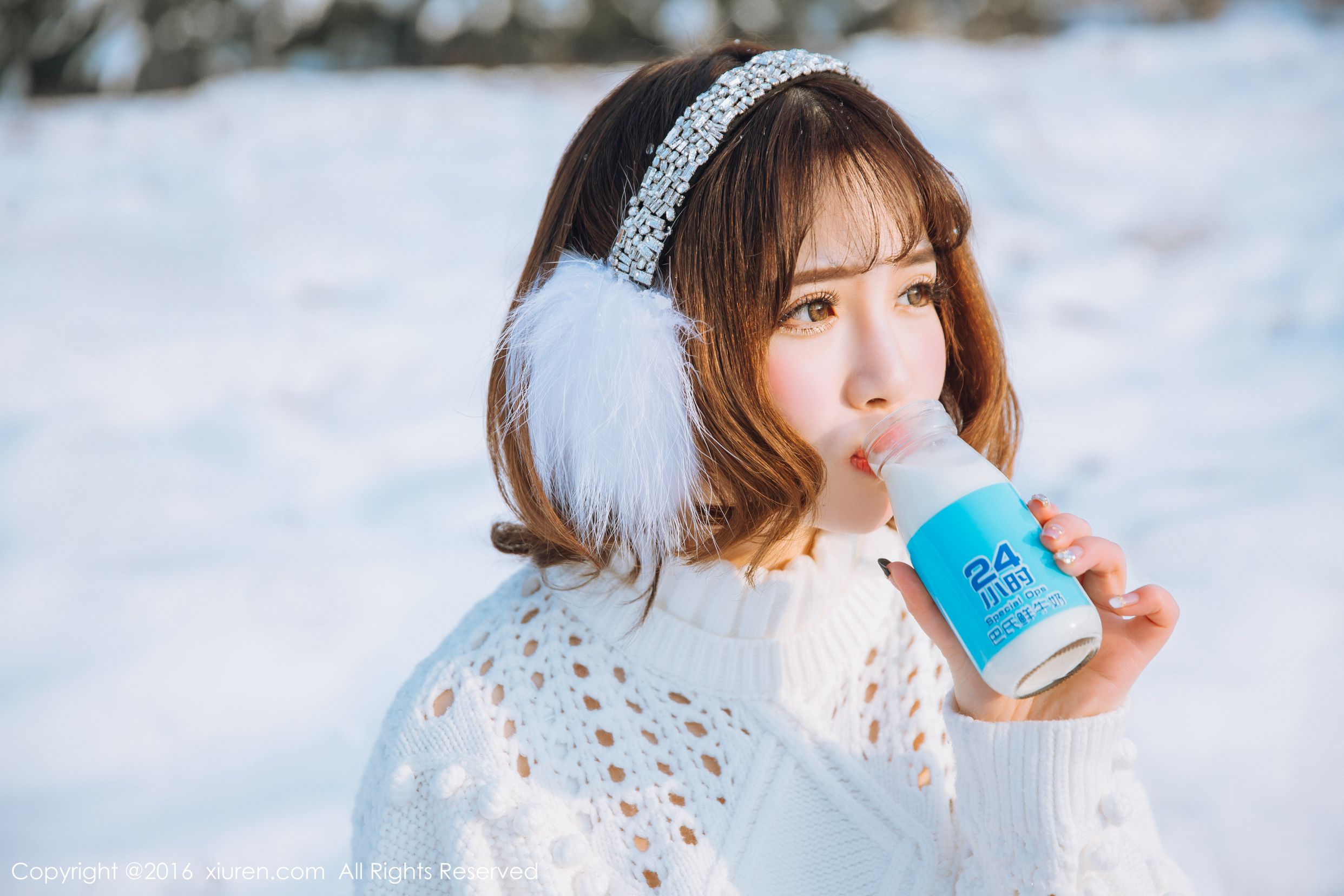 [秀人网] No.484 徐cake - 新春雪景套图[35](第9页)