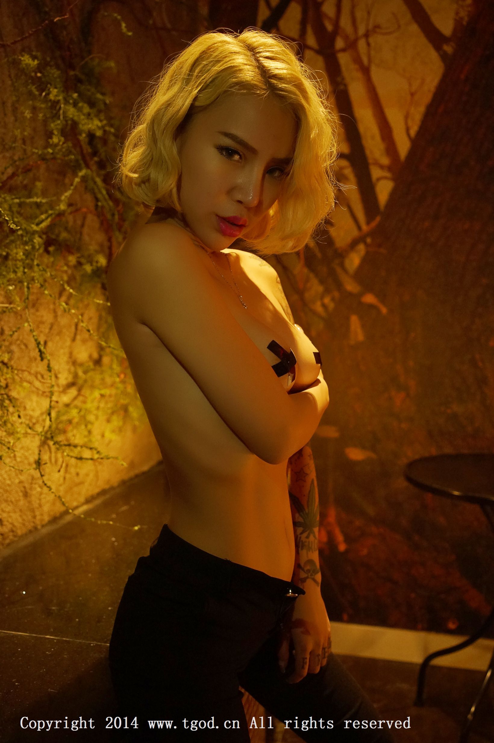 [TGOD推女神] 山口组扛把子shitt 情趣SM套图[46](第33页)