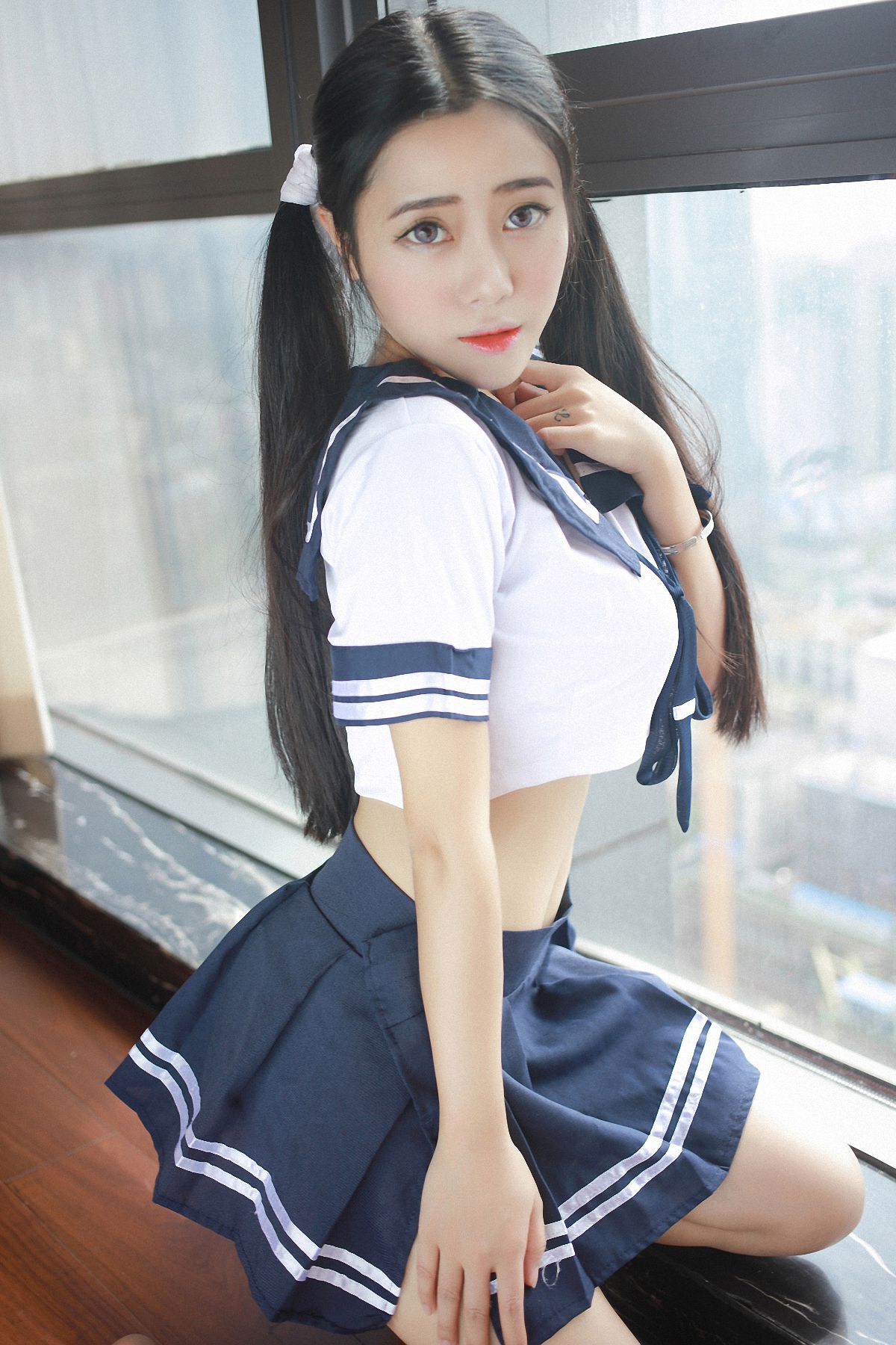 [MFStar模范学院] VOL.032 兜豆靓Youlina - 大尺度制服写真套图[39](第9页)