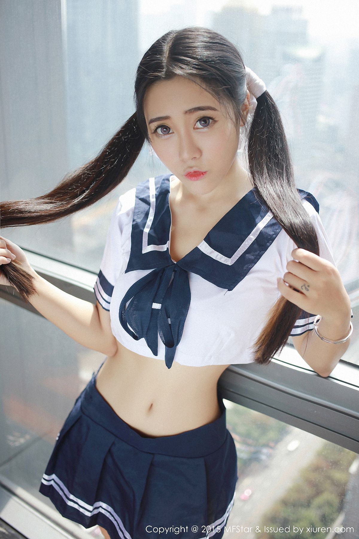 [MFStar模范学院] VOL.032 兜豆靓Youlina - 大尺度制服写真套图[39](第15页)