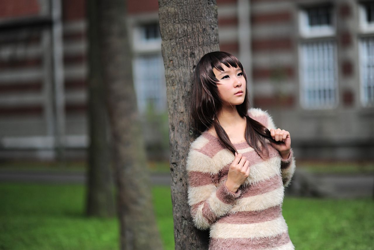 户外美女写真 - 真人黑丝酷似芭比娃娃的清纯妹子 [58](第27页)