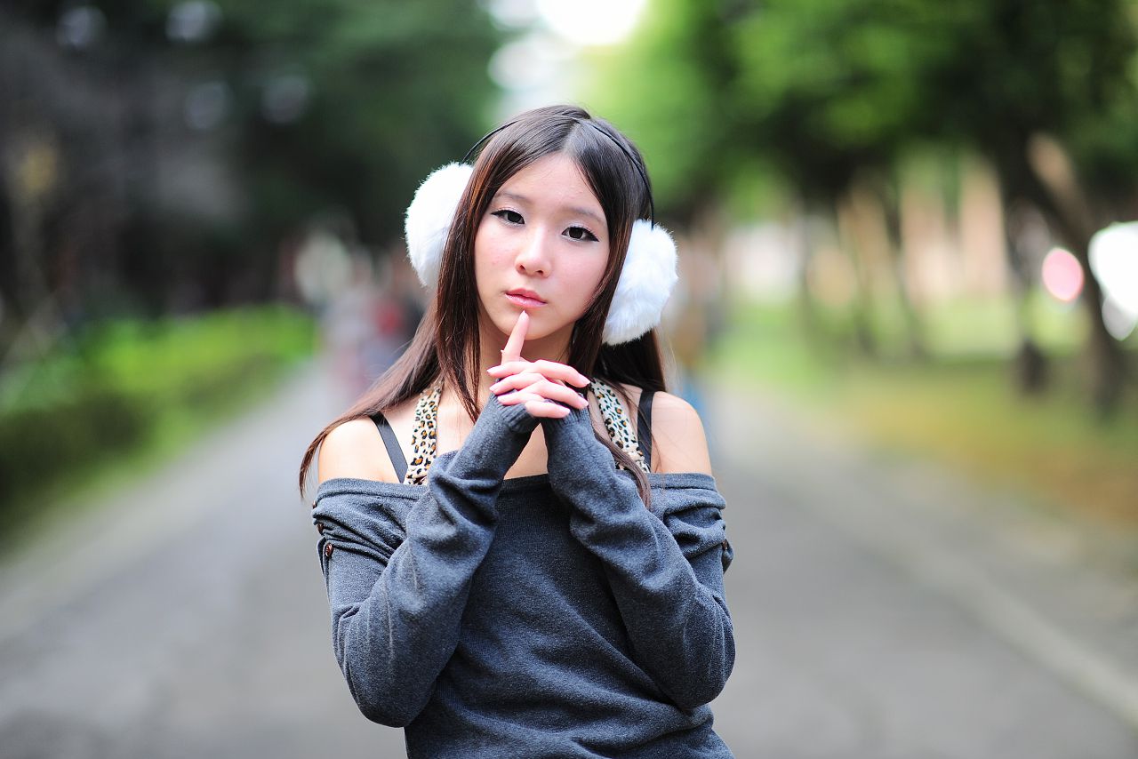 户外美女写真 - 真人黑丝酷似芭比娃娃的清纯妹子 [58](第37页)