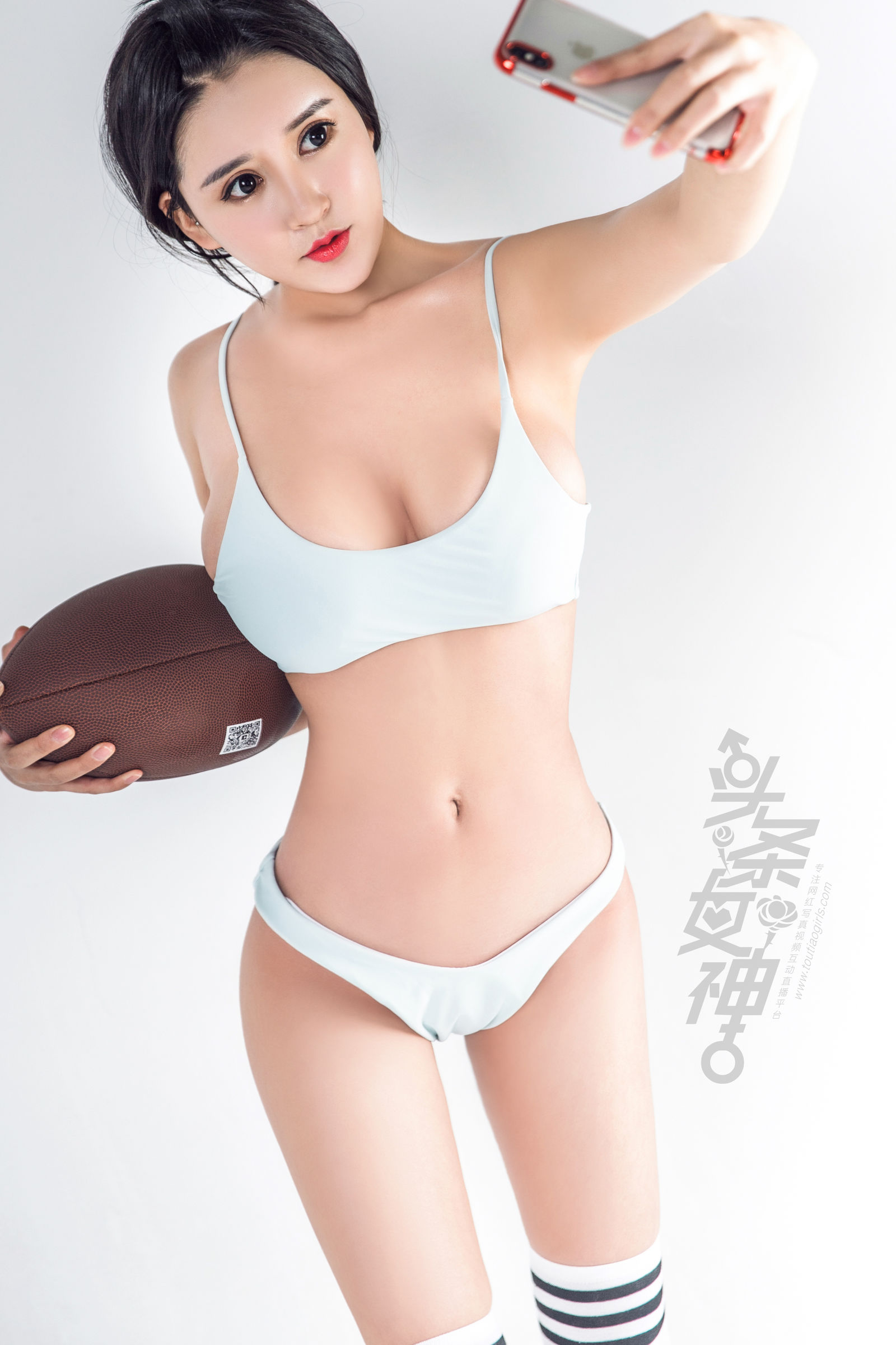 [TouTiao头条女神] 白一晗 - 超级碗女郎2 写真套图[24](第15页)