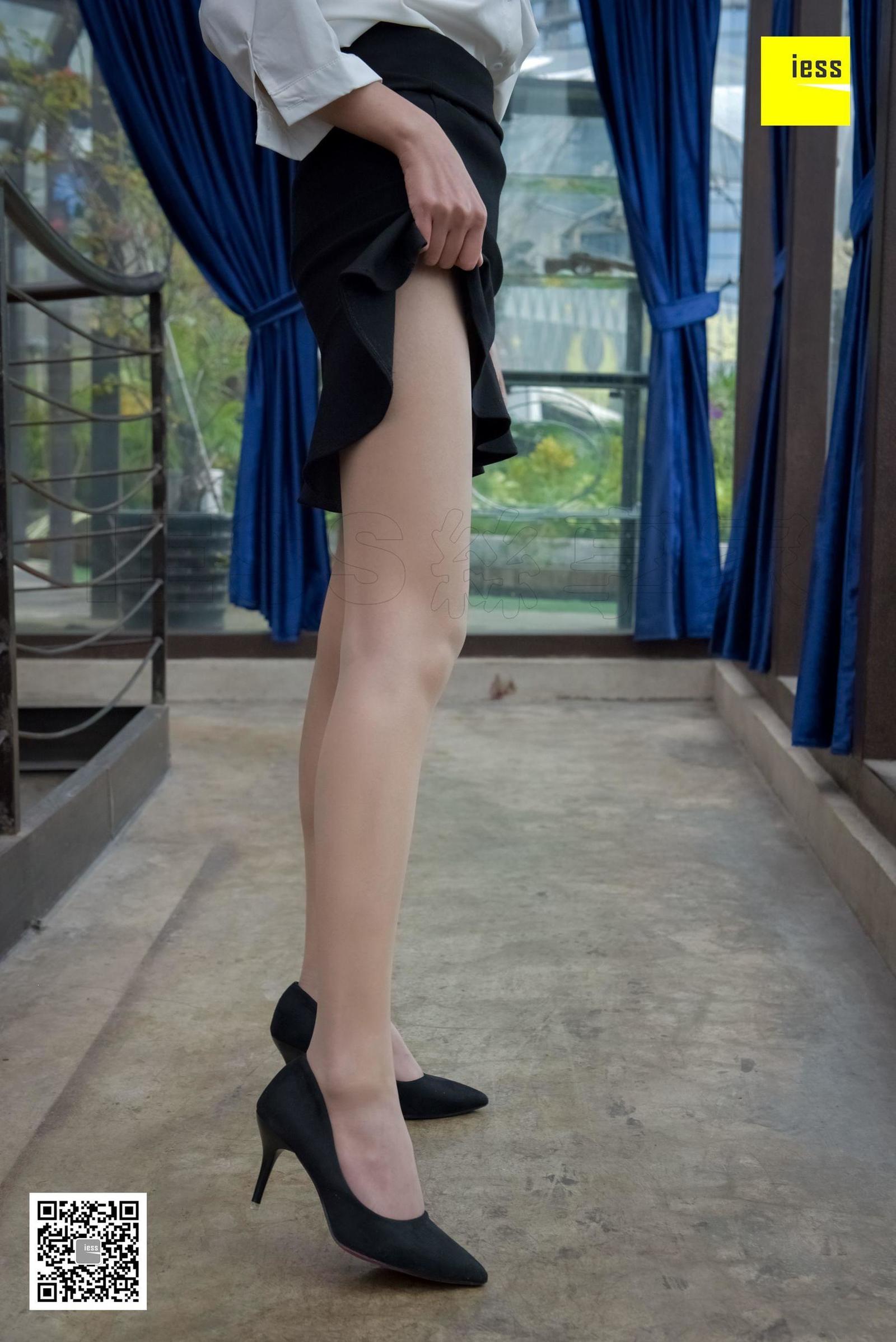 [IESS异思趣向] 丝享家142 永英 《软妹肉丝小细腿》 丝足写真[99](第65页)