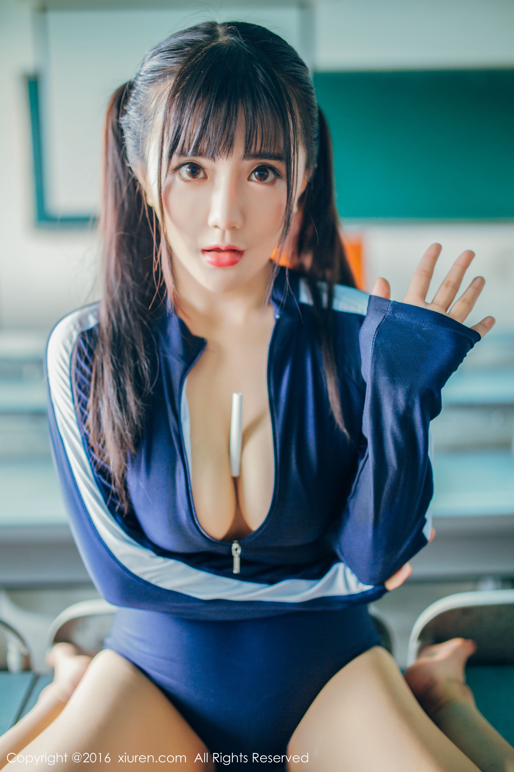 [XiuRen秀人网] No.601 童颜巨乳模特@阿乖Kiddo性感写真[51](第19页)