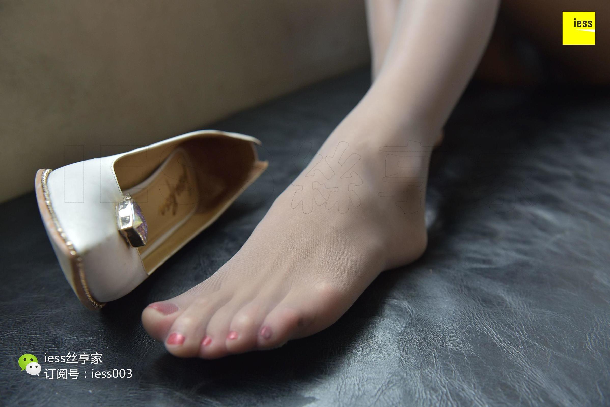 [IESS异思趣向] 丝享家063 小雪 《姑娘你的裙子好短》[99](第88页)