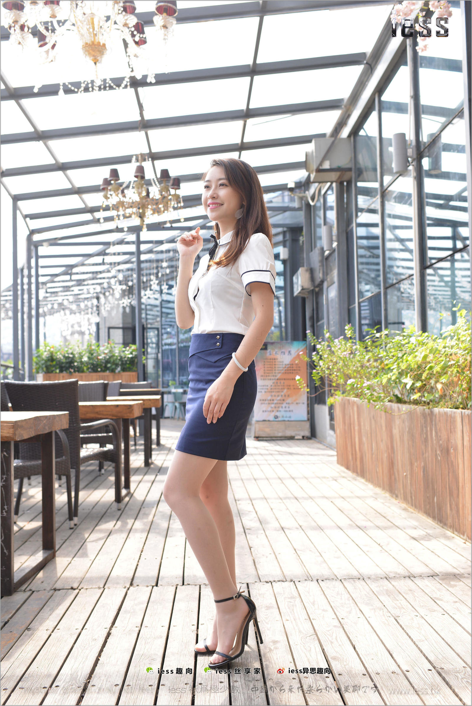 [IESS异思趣向] 丝足便当166 小婕 《古典主义腿神的登场》 丝足写真[99](第26页)