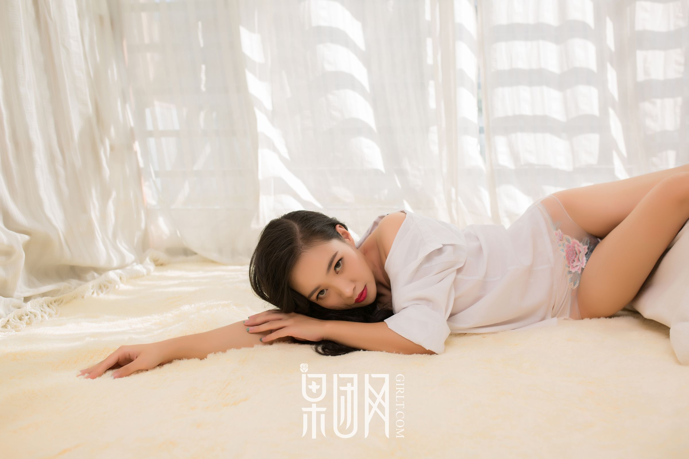 [Girlt果团网] TG.031 清纯学生妹上演网袜诱惑！[69](第48页)