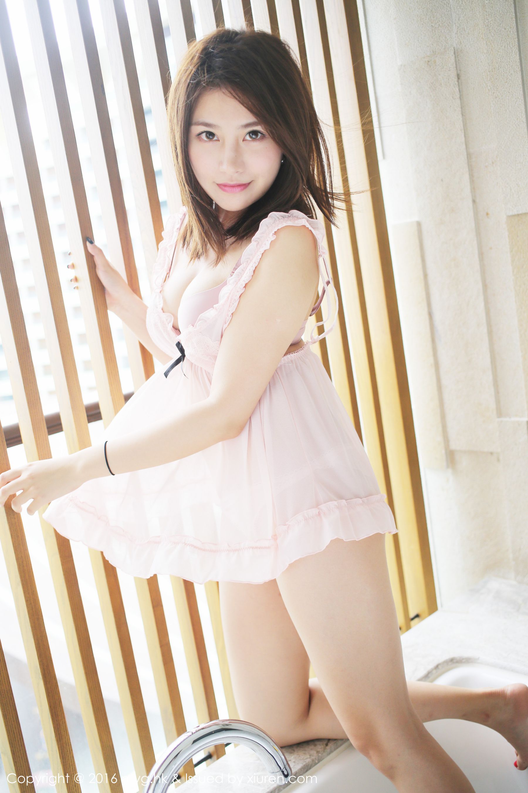 [MyGirl美媛馆] Vol.228 许诺Sabrina - <三亚旅拍>性感睡衣+浴巾写真[60](第31页)