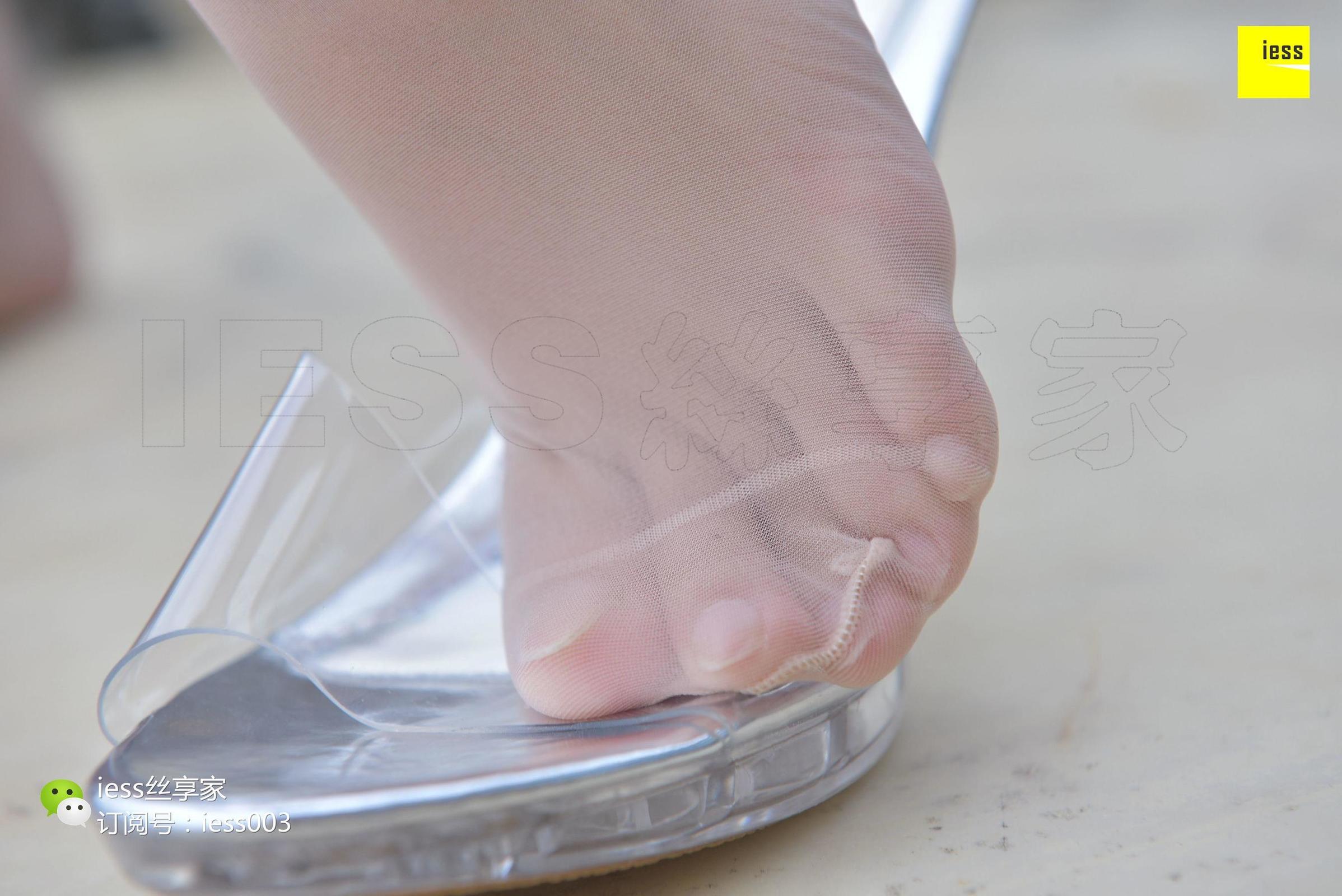 [IESS异思趣向] 丝享家039 婉萍 《透明水晶鞋的幻想Ⅱ》 丝足写真[97](第10页)