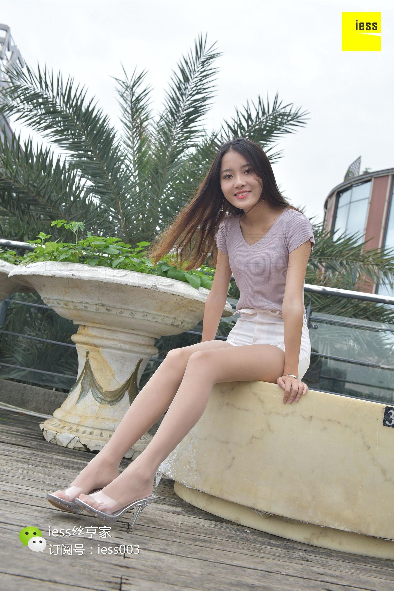 [IESS异思趣向] 丝享家039 婉萍 《透明水晶鞋的幻想Ⅱ》 丝足写真[97](第43页)