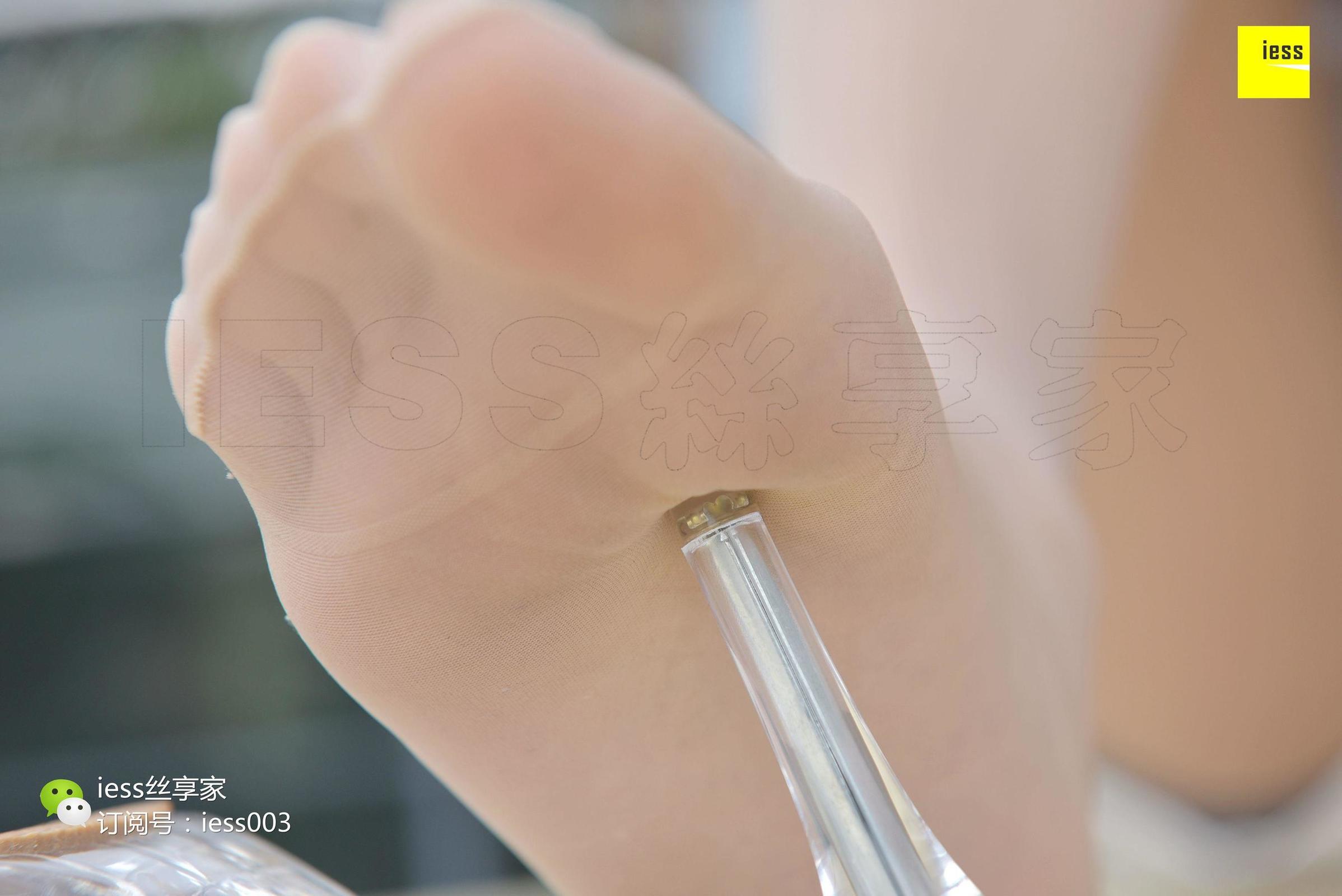 [IESS异思趣向] 丝享家039 婉萍 《透明水晶鞋的幻想Ⅱ》 丝足写真[97](第86页)
