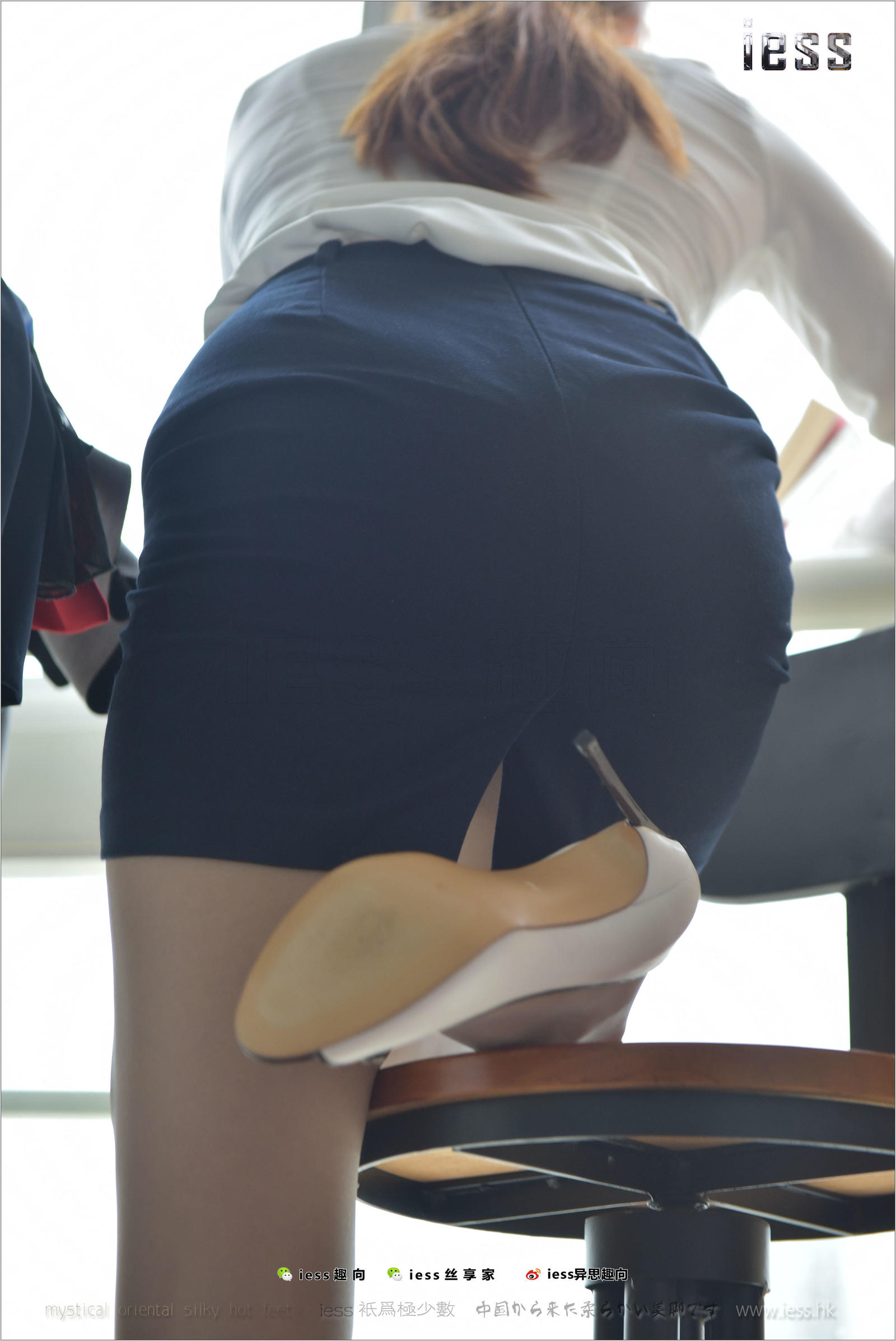 [IESS异思趣向] 丝足便当158 赵老师 - 大大的心事 丝足套图[99](第56页)