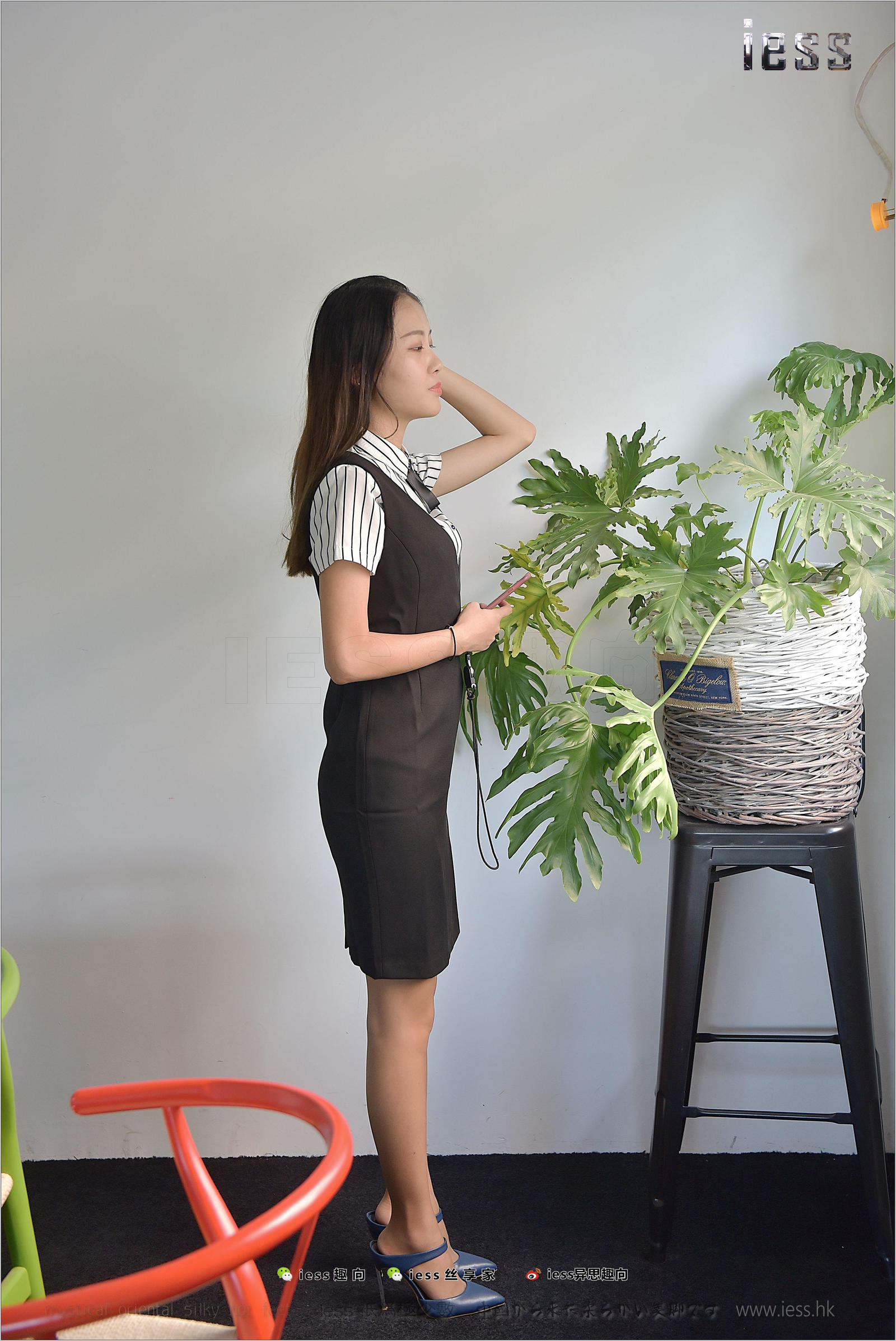 [IESS异思趣向] 丝足便当160 婉萍 - 婉萍的咖啡丝I  丝足套图[99](第76页)
