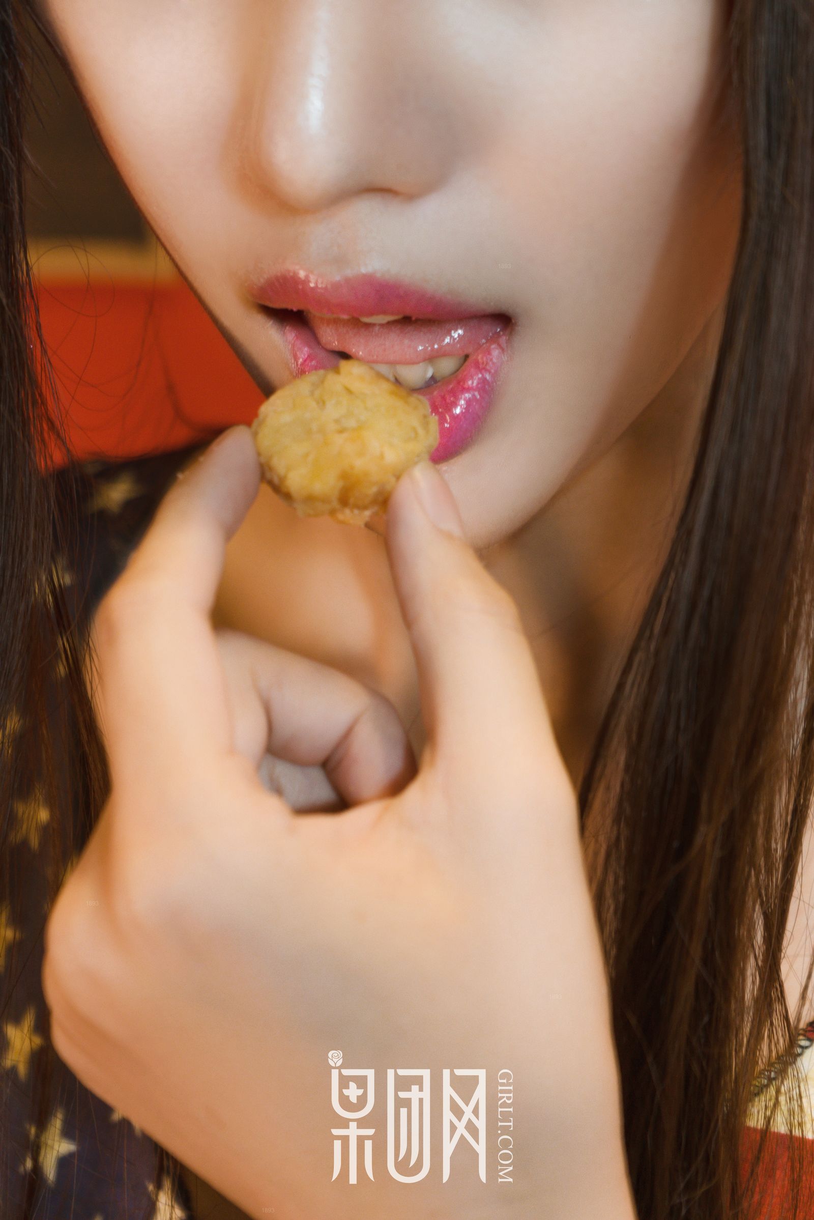 [Girlt果团网] No.095 宓兔兔儿火辣新图，抚慰单身汪的心灵![50](第30页)