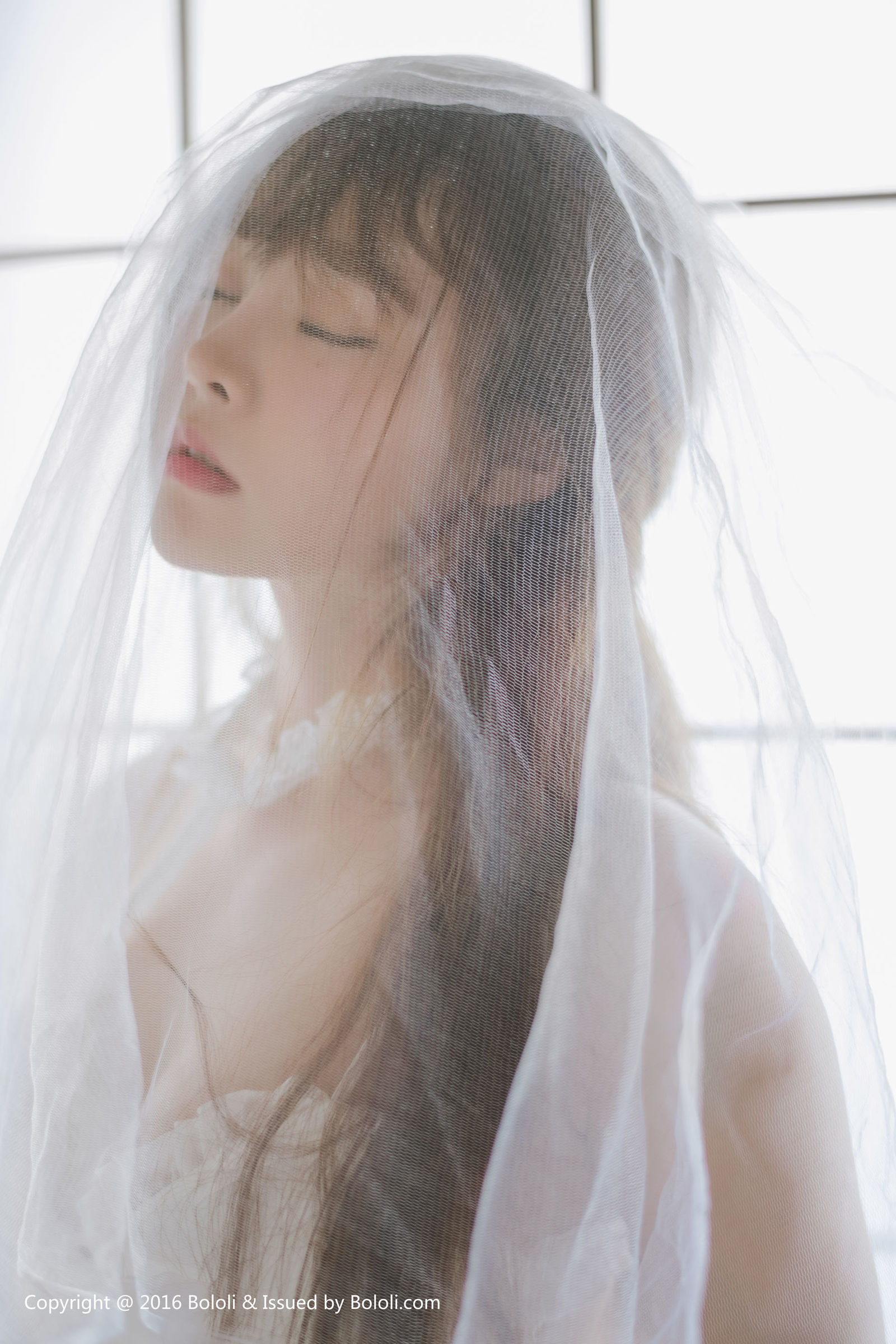 [Bololi波萝社] BOL.090 柳侑绮 - 白纱少女与花 写真套图[41](第28页)