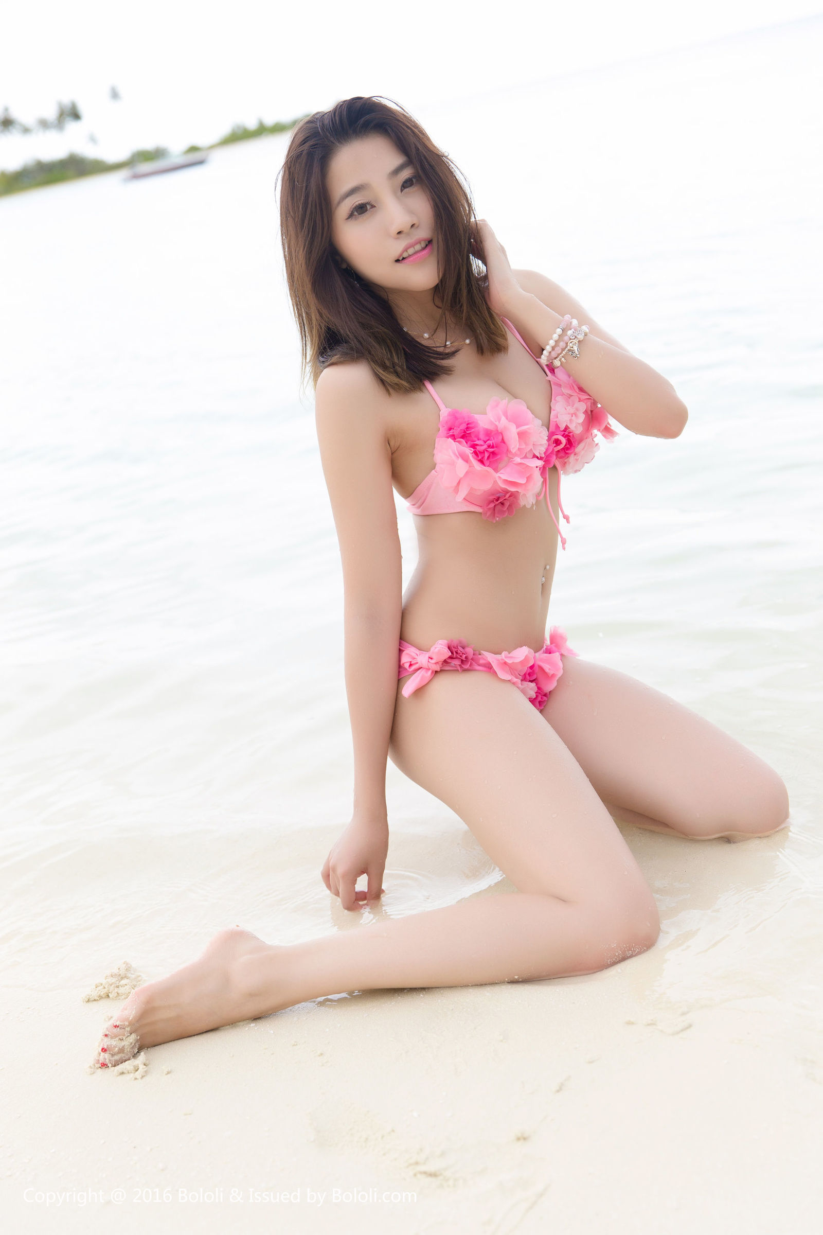 [Bololi波萝社] BOL.106 许诺Sabrina - 沙滩花样 写真套图[51](第10页)