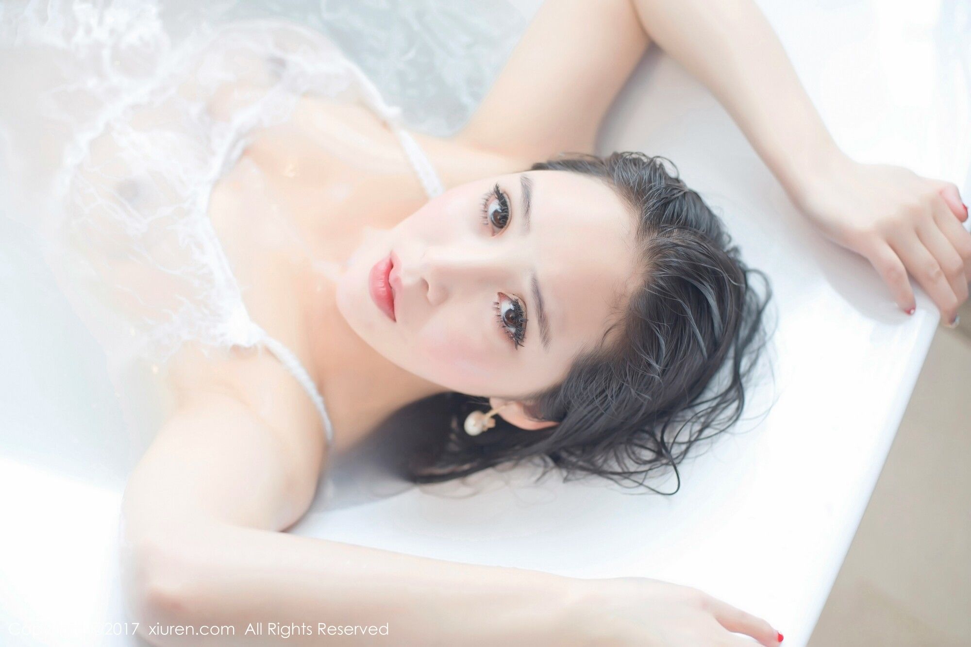 [XIUREN秀人网] No.792 艾弥 写真套图[49](第39页)