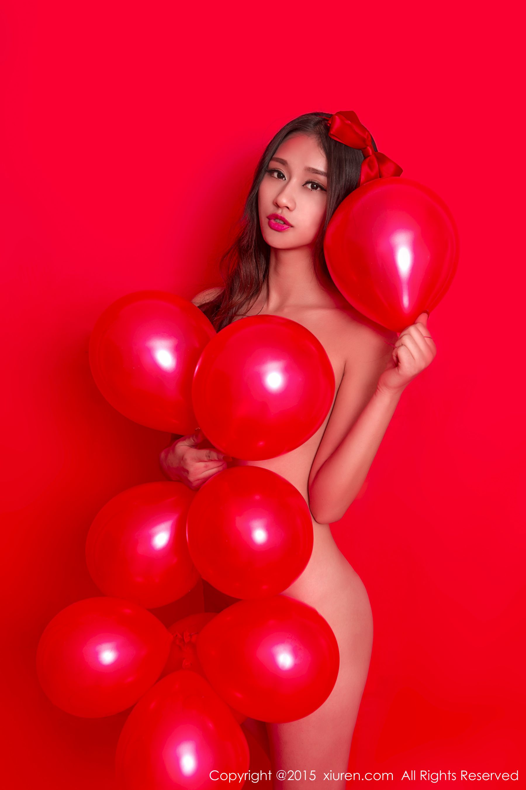 [XiuRen秀人网] No.282 史雨姐姐 - 红色背景唯美人体摄影[50](第2页)