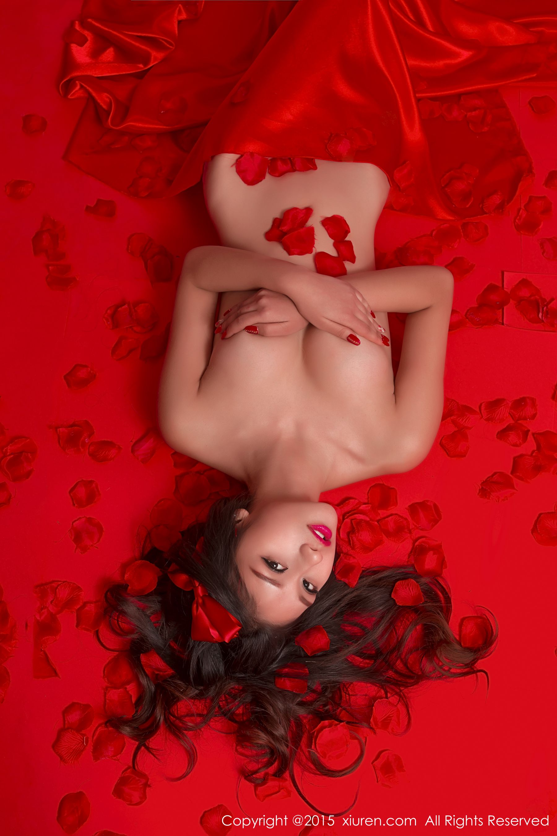 [XiuRen秀人网] No.282 史雨姐姐 - 红色背景唯美人体摄影[50](第38页)