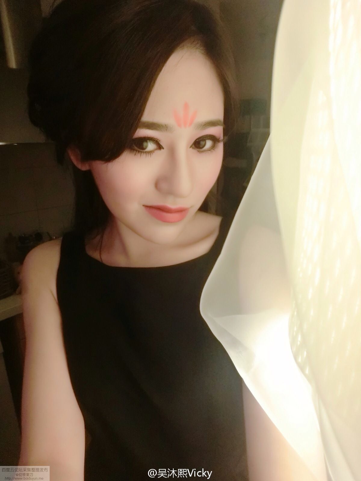 网红嫩模吴沐熙 - 微博自拍+写真图片全集(二)[82](第28页)