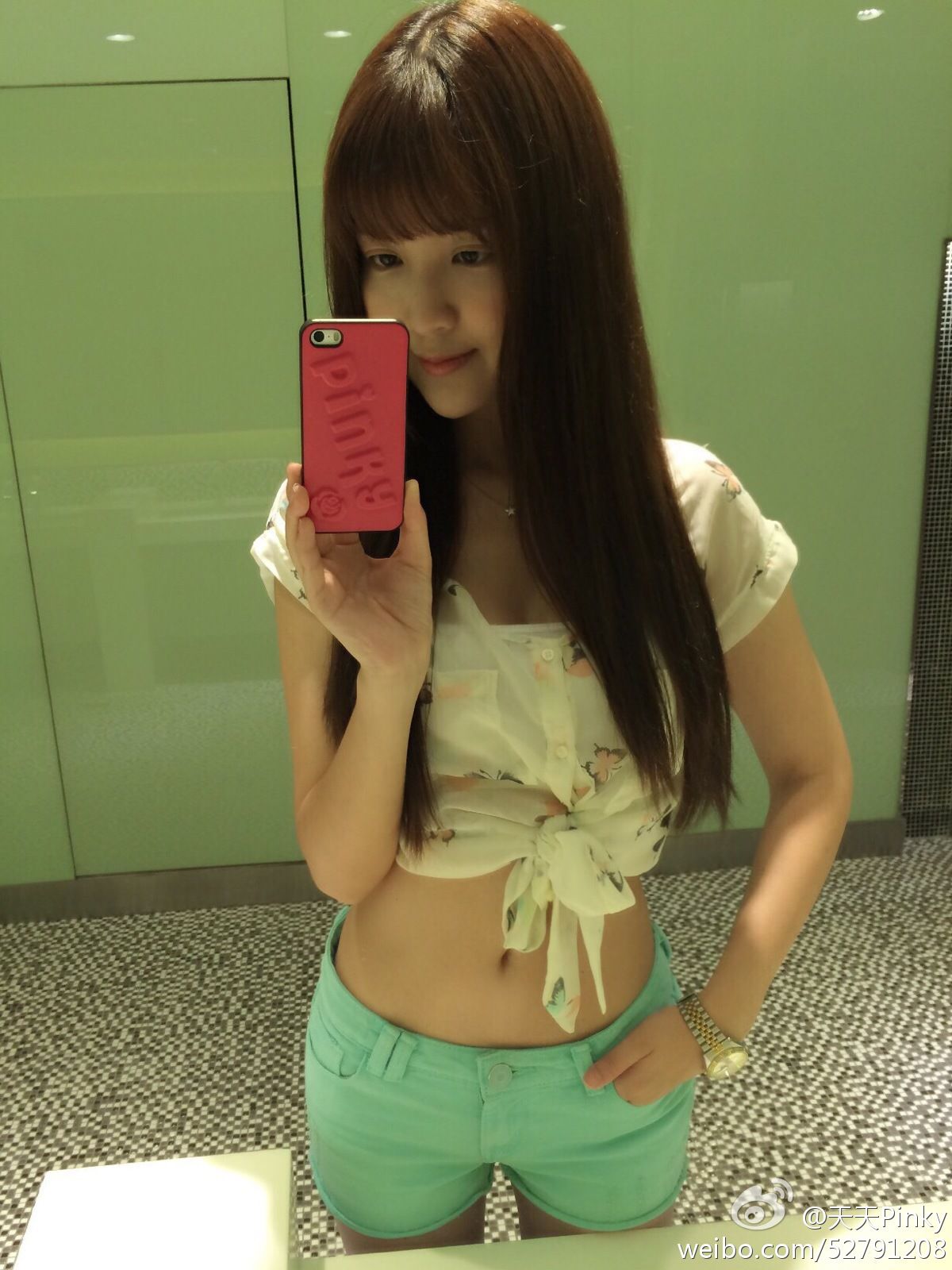 汪洁滢PinkyWong/天天Pinky - 超高清微博自拍图片+生活照全集[176](第126页)