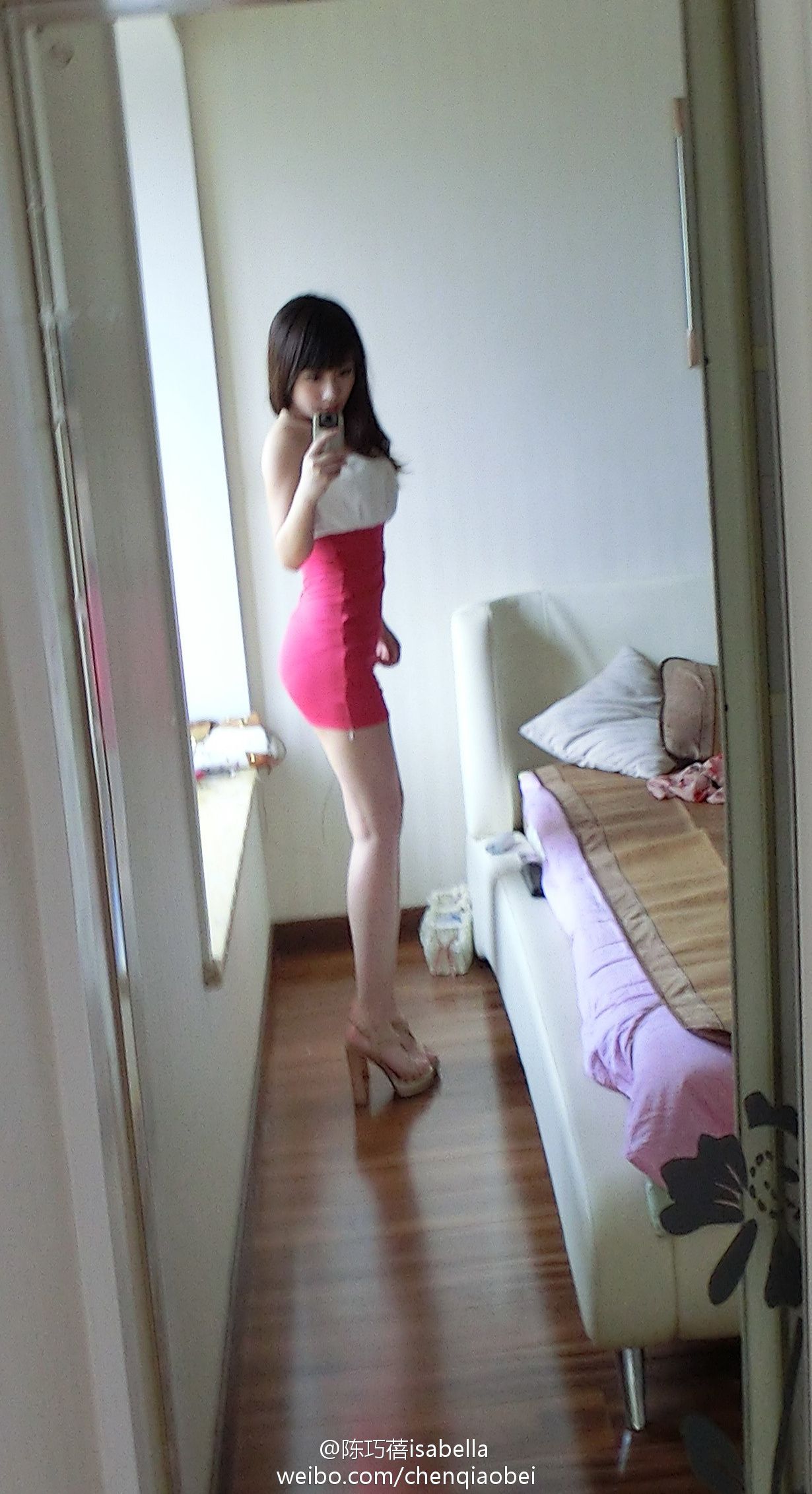 [网络红人] 外围女陈巧蓓 - 超高清微博自拍+生活照图片精选集(四)[100](第71页)