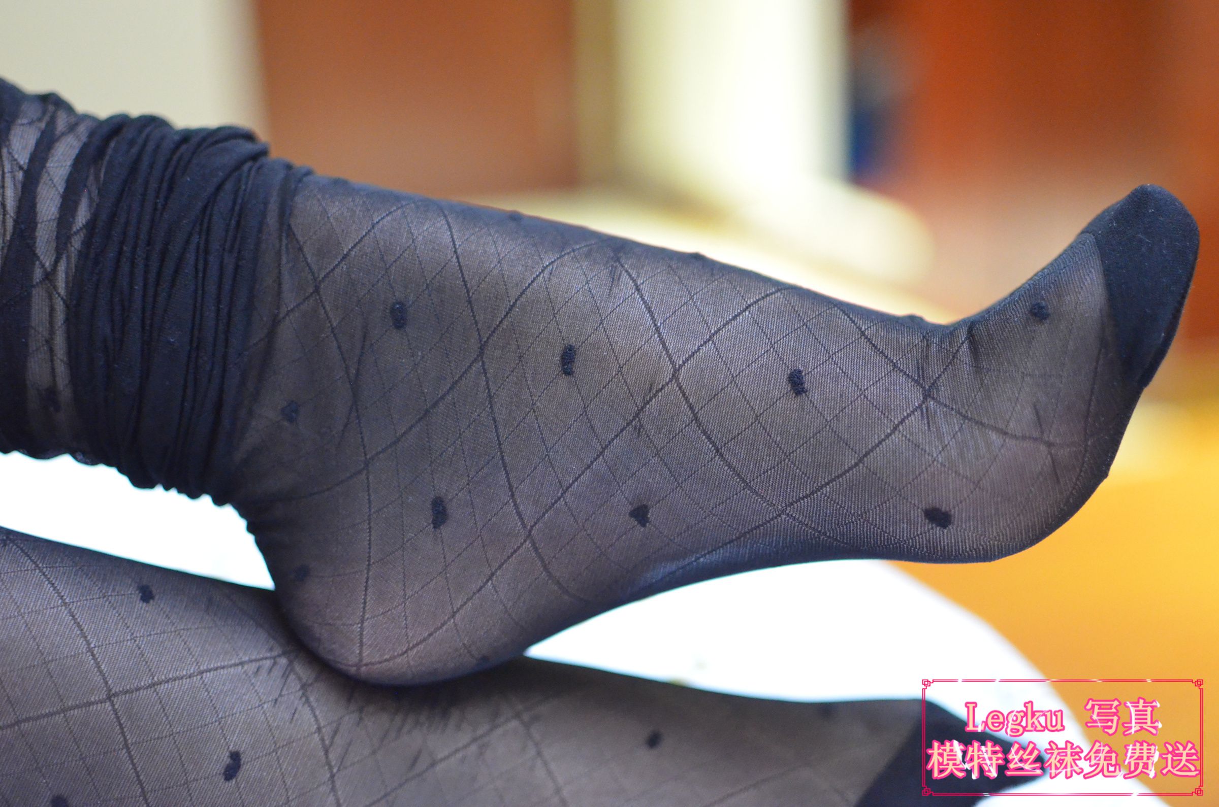 [Legku丝袜] No.185 透视黑丝袜丝足 写真套图[33](第15页)