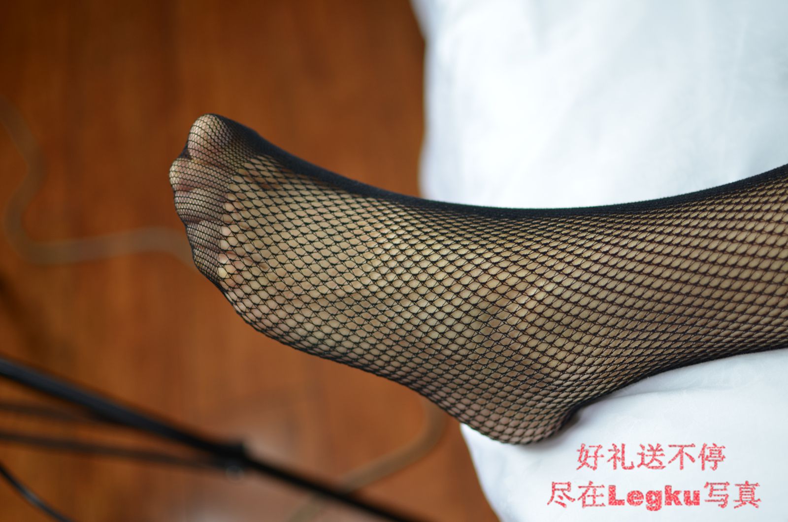 [Legku丝袜] No.111 网体网衣丝足高跟 写真套图[35](第21页)