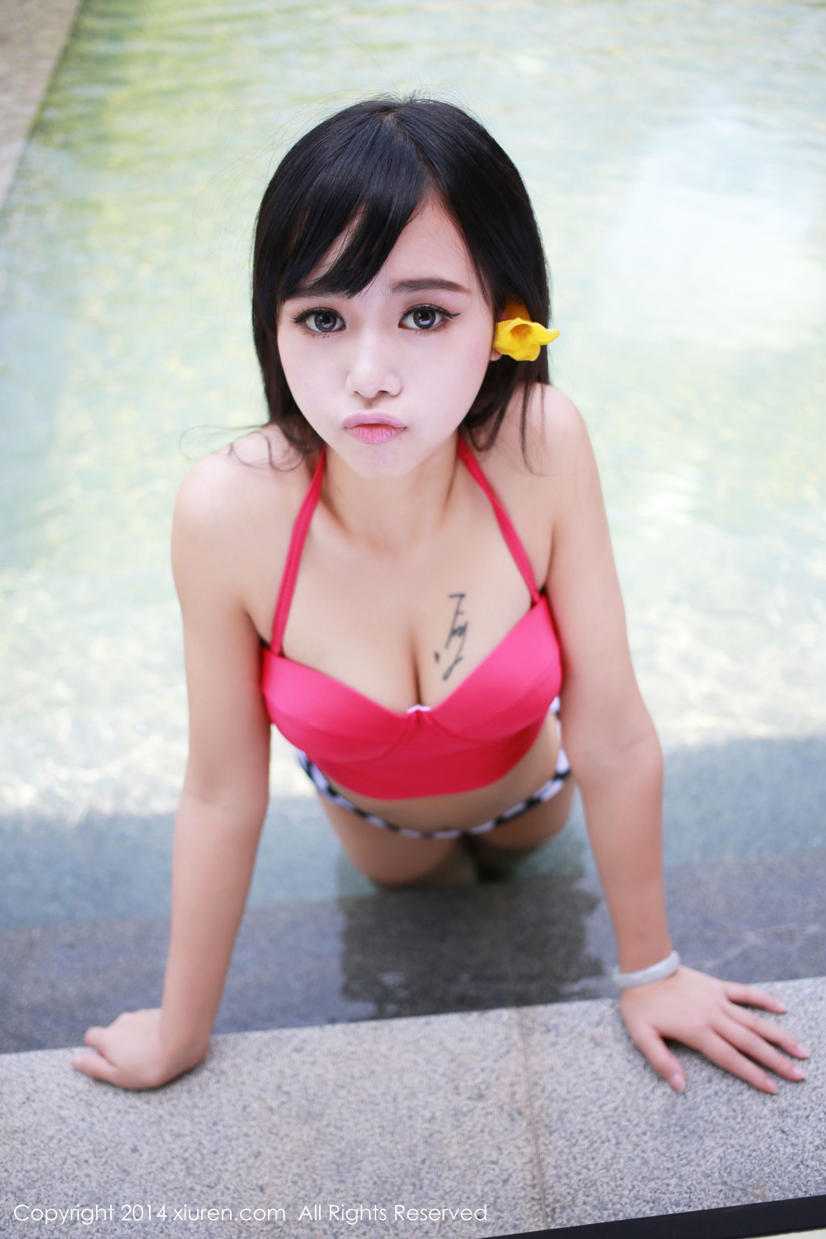[XIUREN秀人网] 邻家女神Toro羽住-三亚旅拍第二套图[50](第32页)
