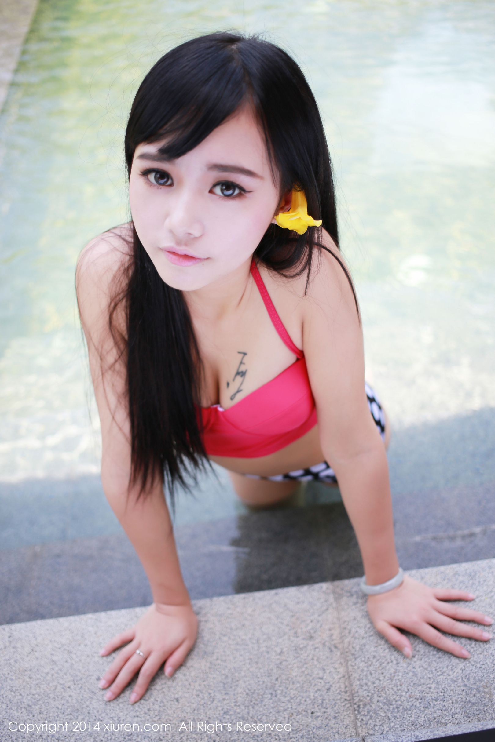 [XIUREN秀人网] 邻家女神Toro羽住-三亚旅拍第二套图[50](第33页)
