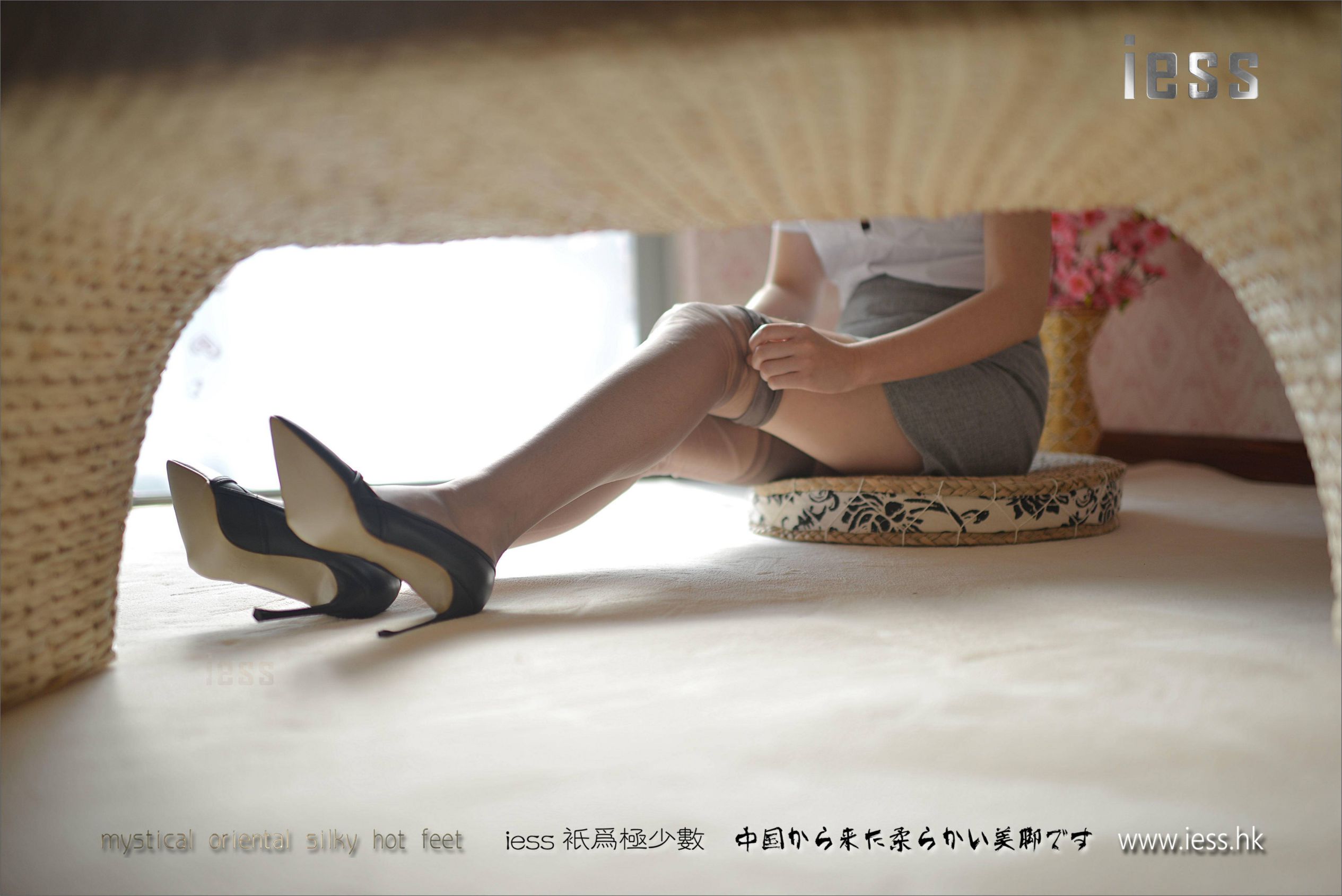 [IESS异思趣向] 丝足便当111期 小夕《脱丝连续图》[99](第58页)