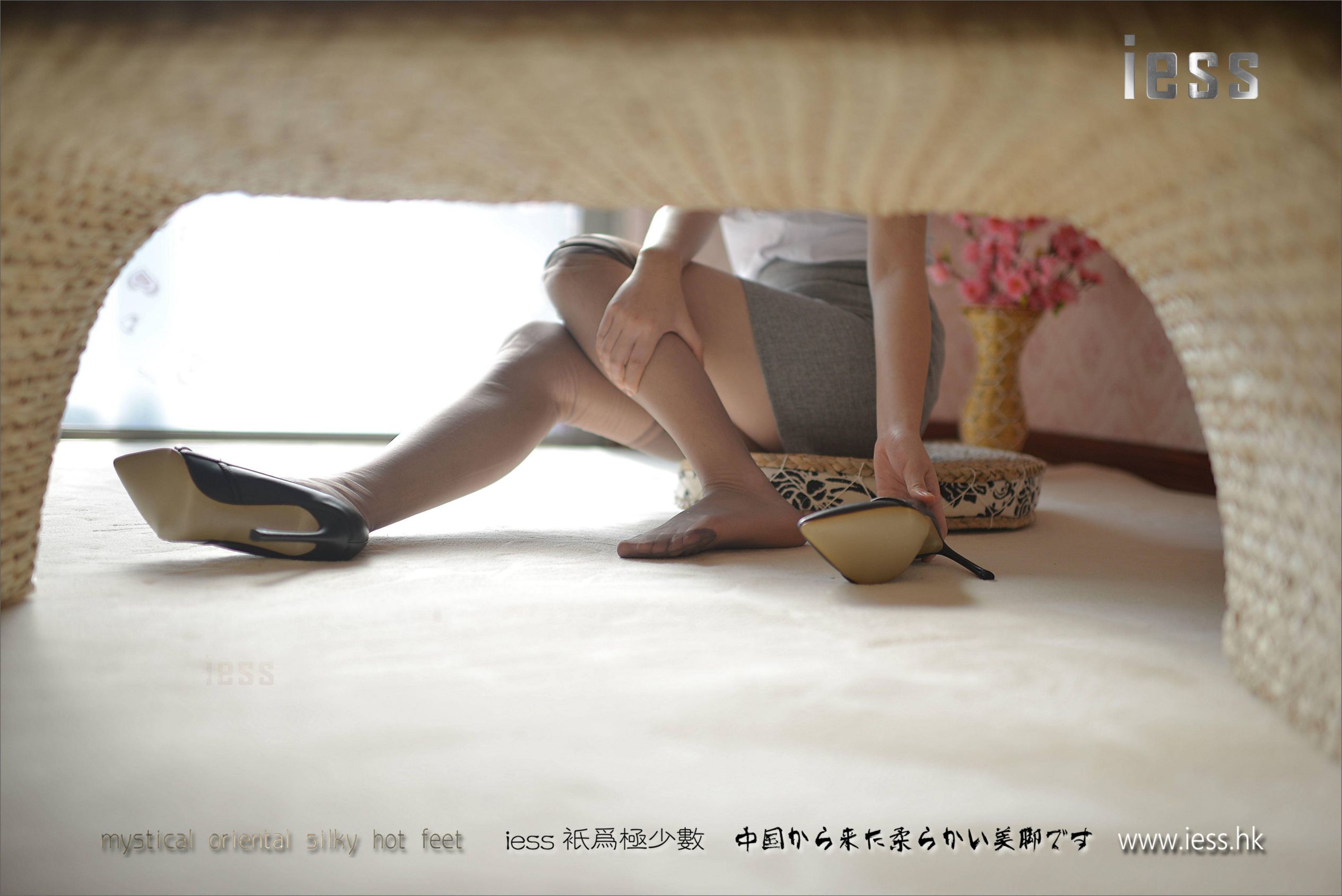 [IESS异思趣向] 丝足便当111期 小夕《脱丝连续图》[99](第60页)
