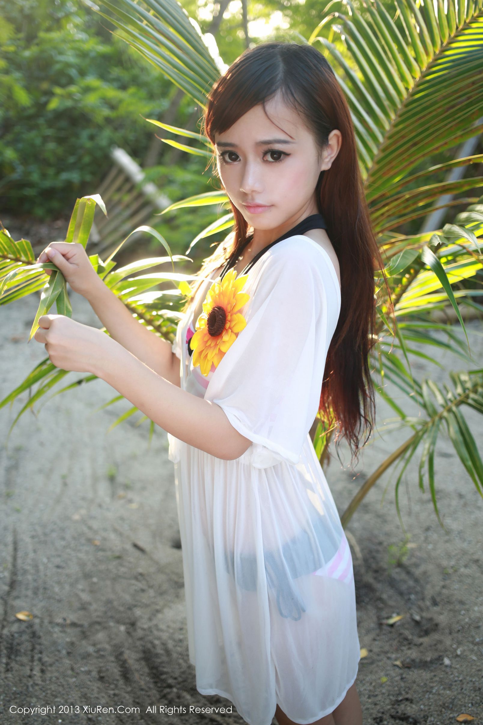 [XIUREN秀人网] toro羽住-美臀萝莉女神长滩海外拍摄套图[63](第42页)