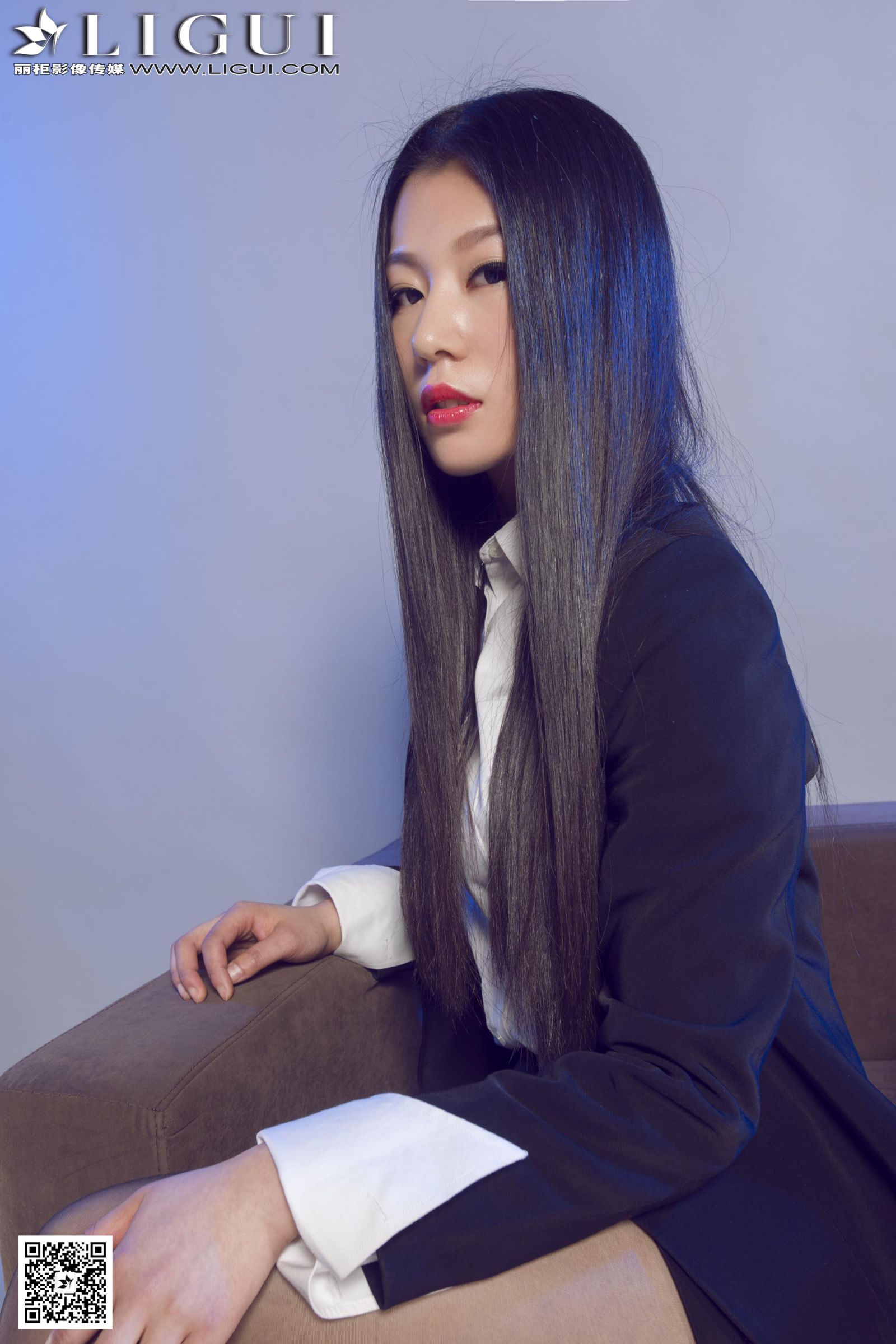 [Ligui丽柜] 佳怡 - 黑丝美腿OL制服[84](第25页)