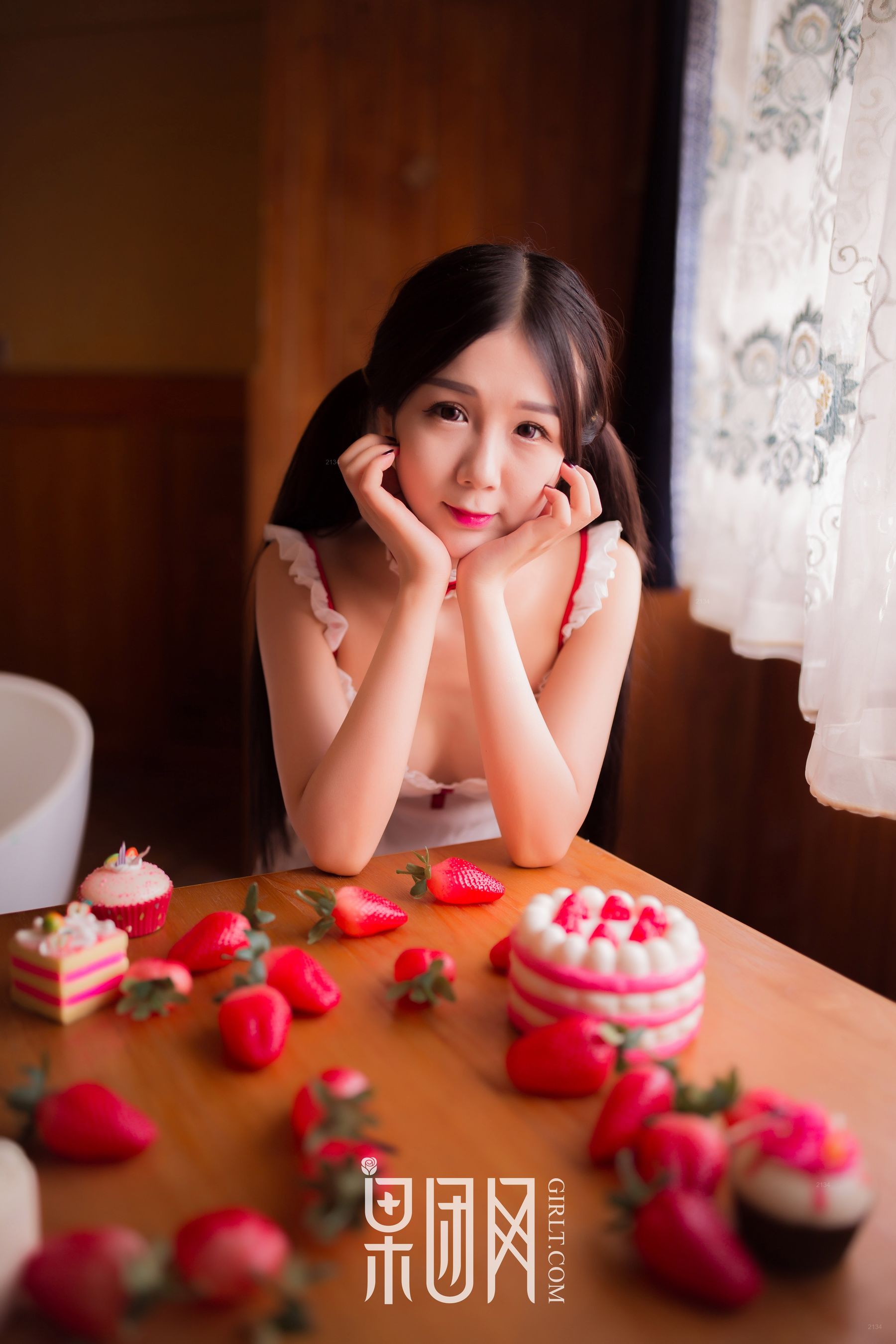 《草莓女孩》 [果团Girlt-熊川纪信] No.024 写真集(第2页)