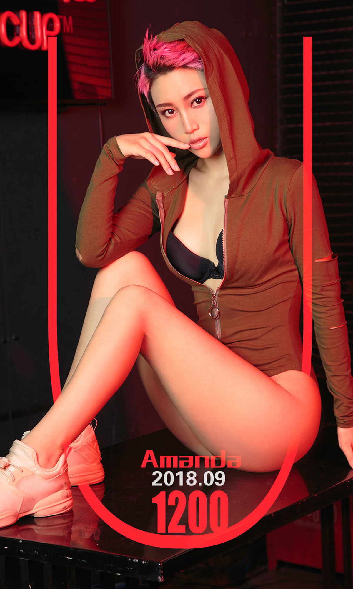 [Ugirls尤果圈] No.1200 Amanda - 酷爽辣妹 写真套图[35](第2页)