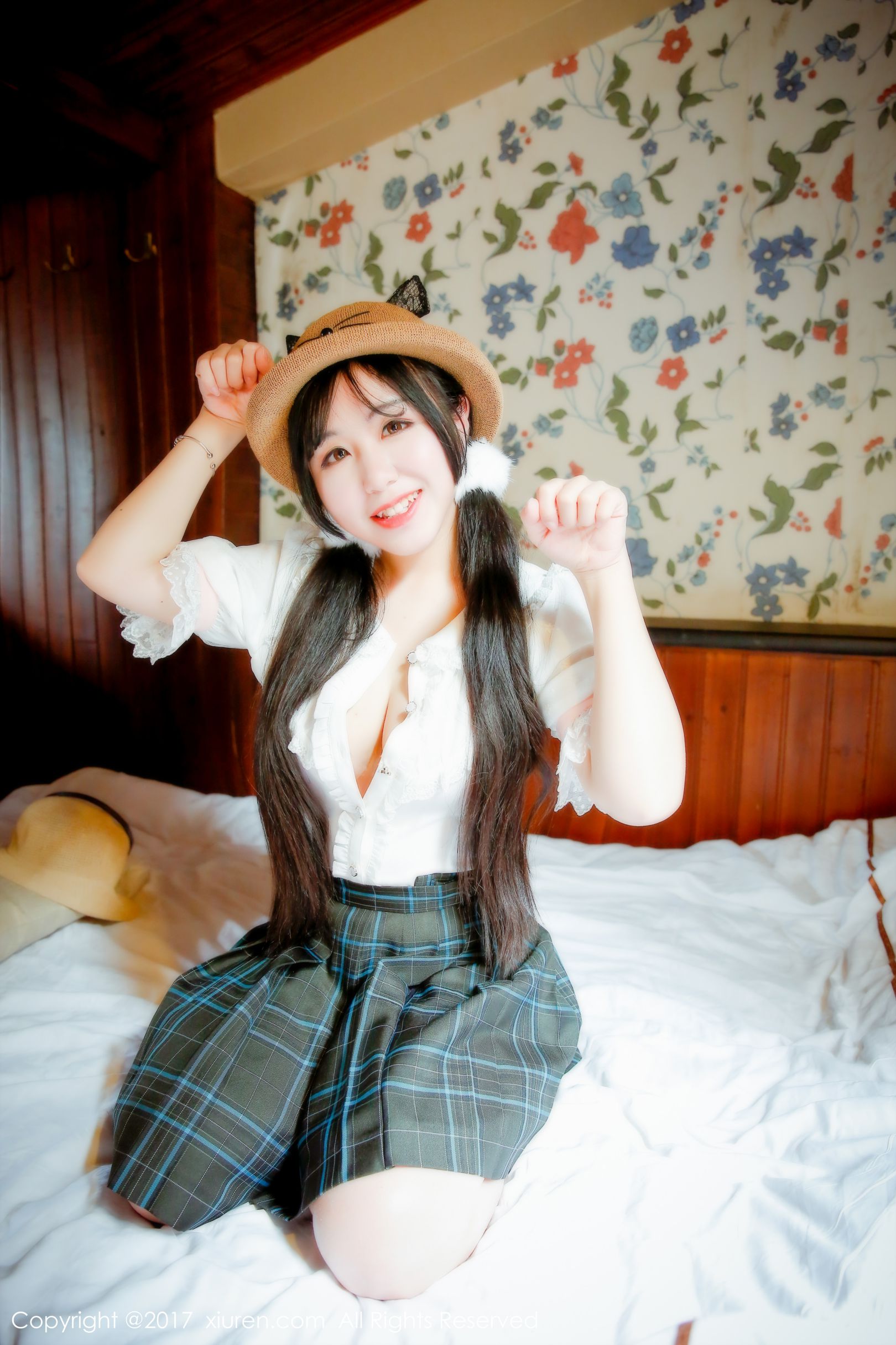 [XiuRen秀人网] No.742 v菜 - 青涩私房少女 写真套图[50](第26页)