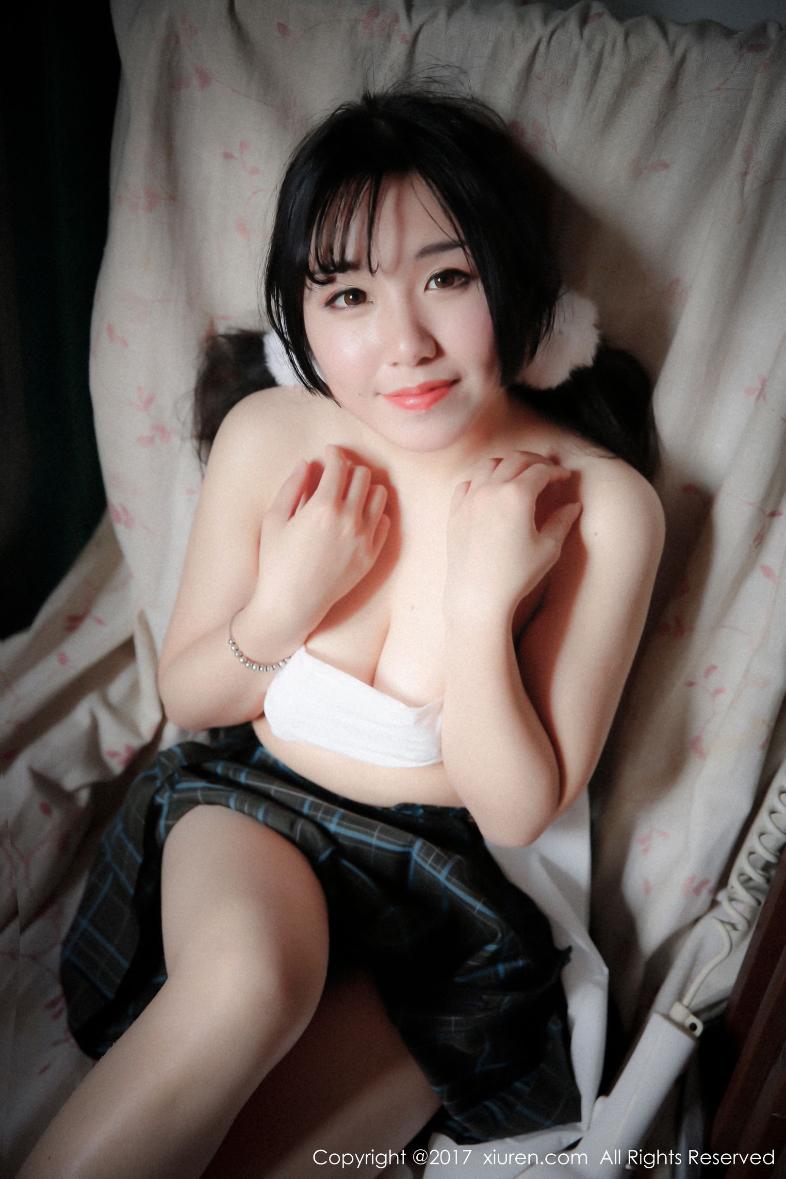[XiuRen秀人网] No.742 v菜 - 青涩私房少女 写真套图[50](第38页)
