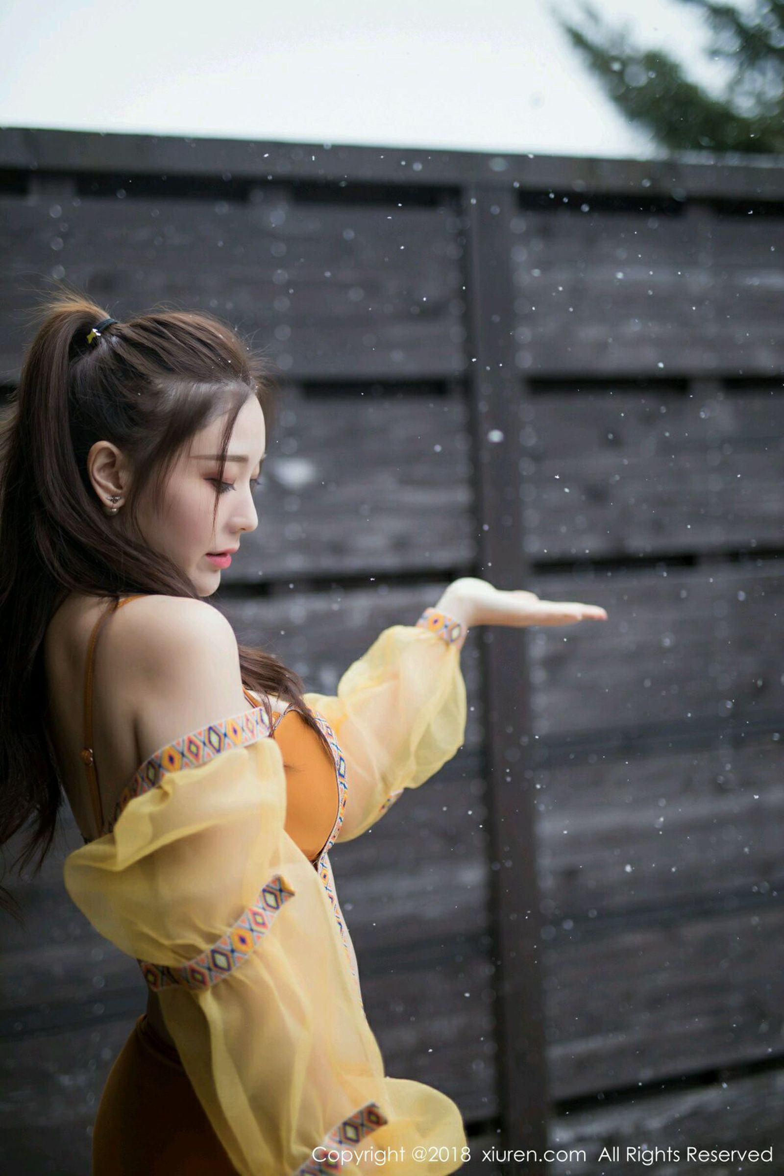 [XIUREN秀人网] No.1236 丽质女神@淼淼萌萌哒日本北海道旅拍第一套写真[59](第29页)