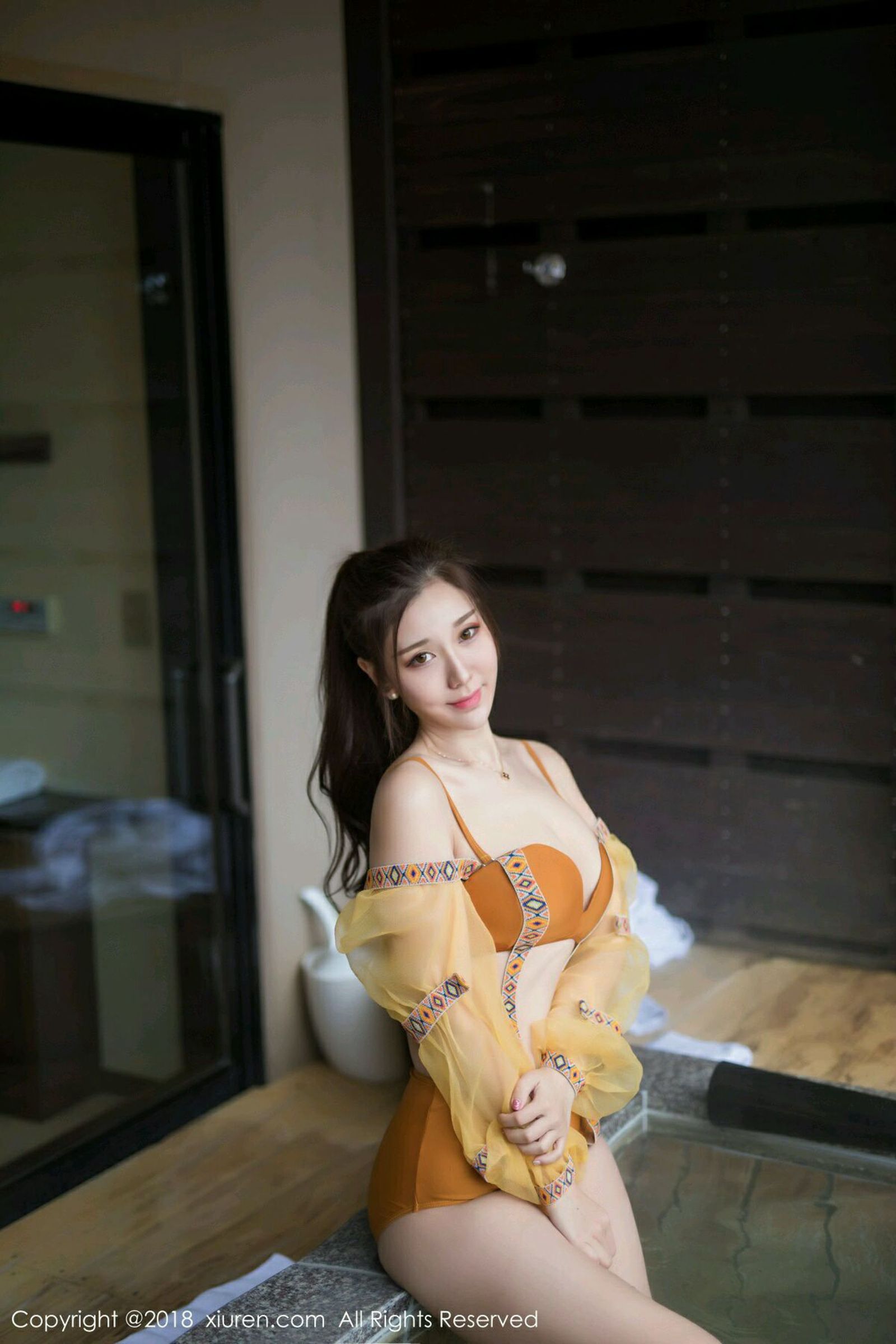 [XIUREN秀人网] No.1236 丽质女神@淼淼萌萌哒日本北海道旅拍第一套写真[59](第37页)