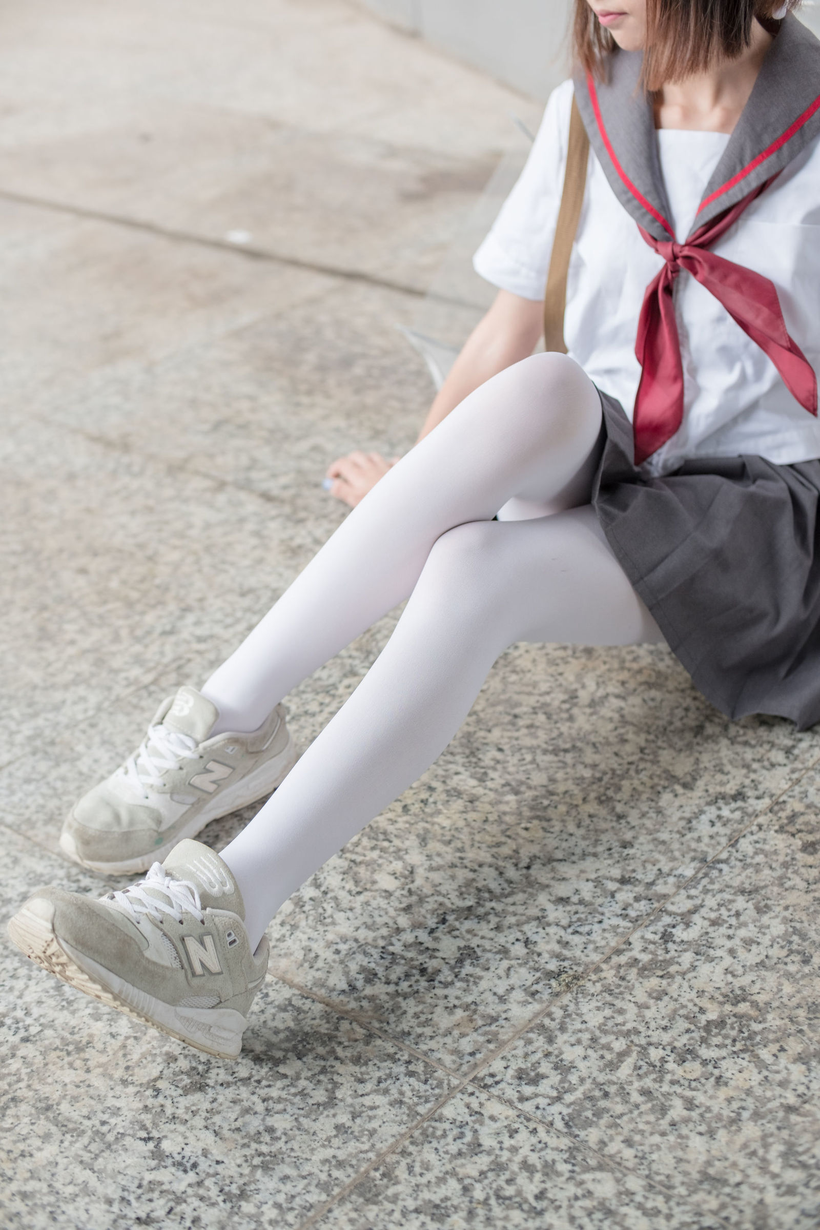 [森萝财团] BETA-003 阿玲妹纸JK白丝 萝莉丝袜写真套图[70](第24页)