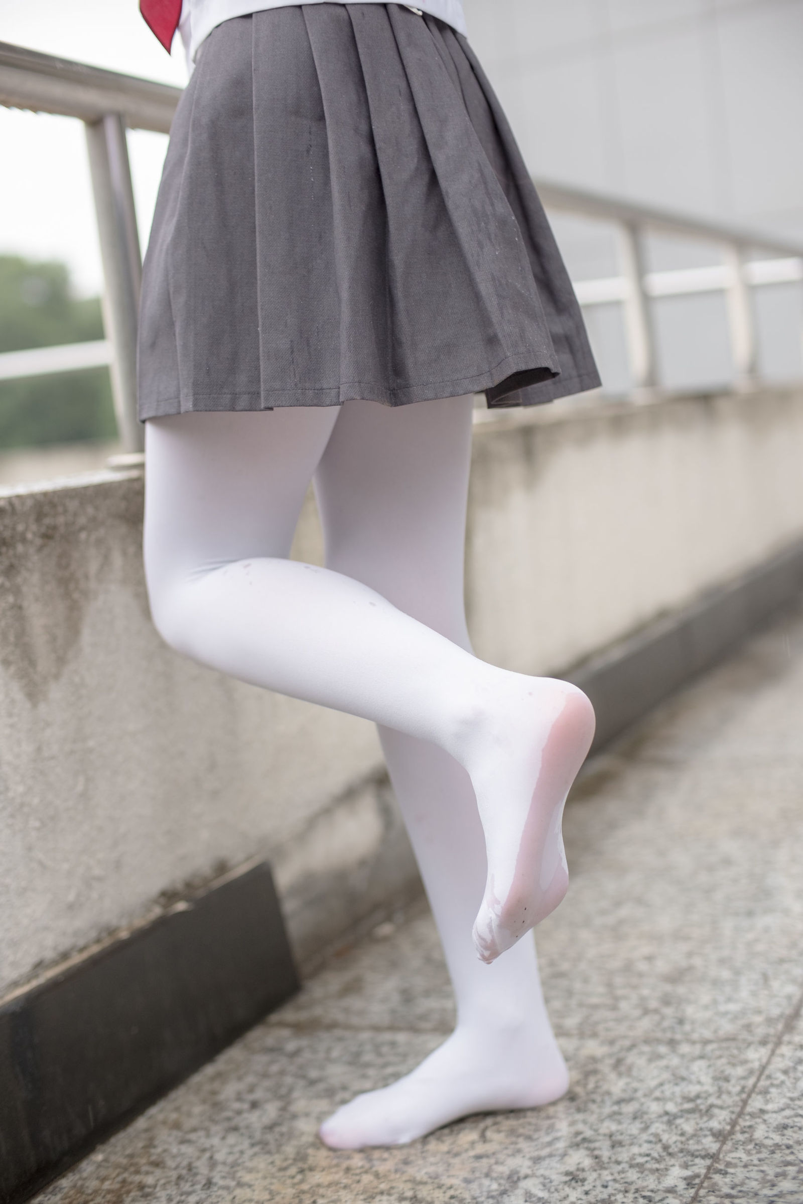 [森萝财团] BETA-003 阿玲妹纸JK白丝 萝莉丝袜写真套图[70](第53页)